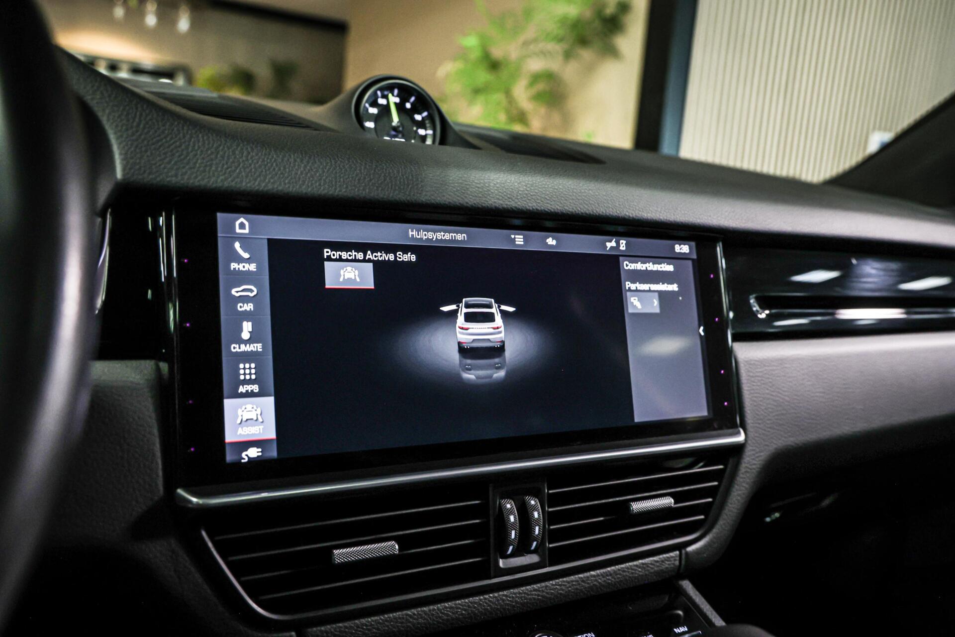 Foto van Porsche Cayenne E-hybrid