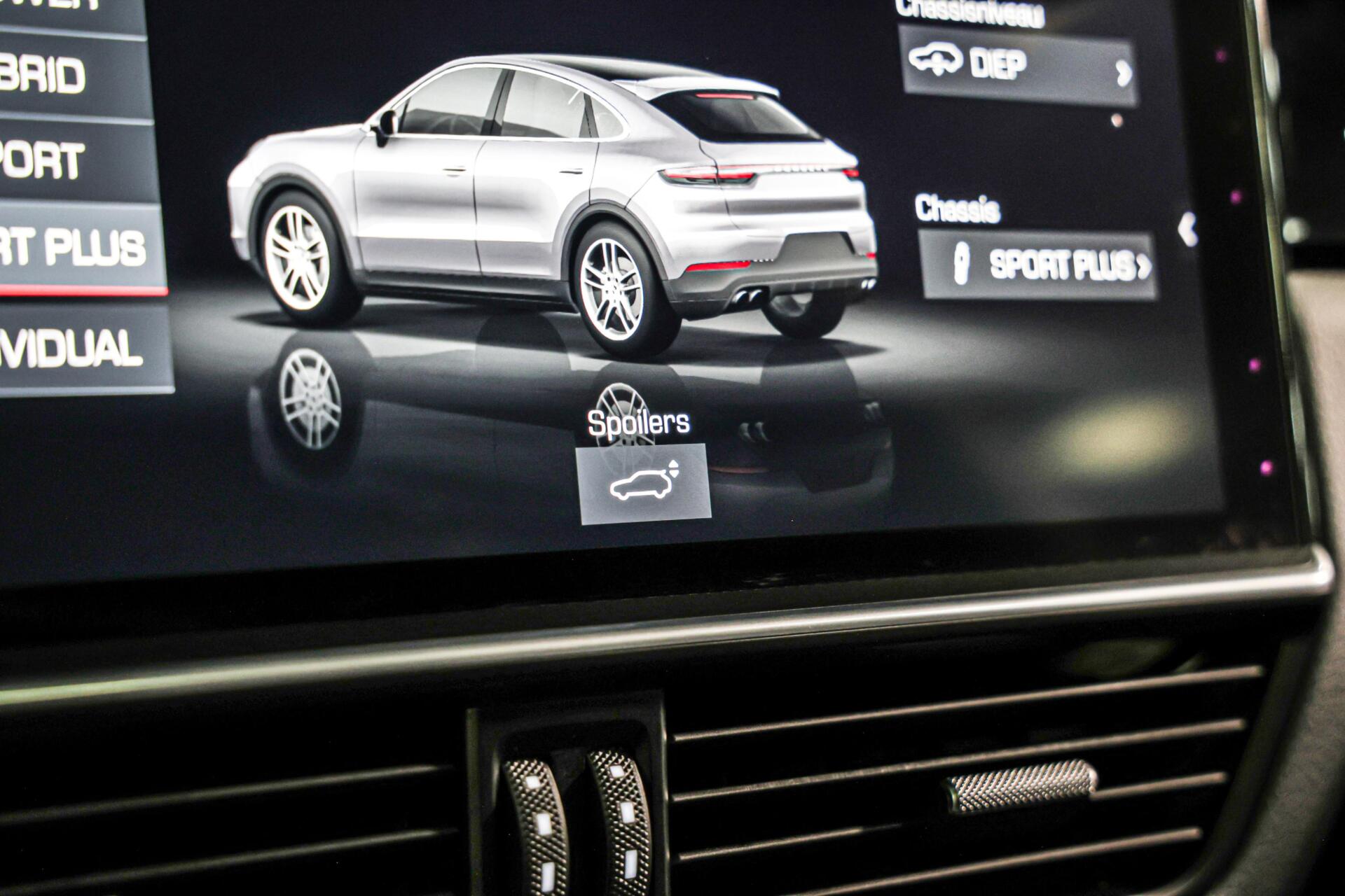 Foto van Porsche Cayenne E-hybrid