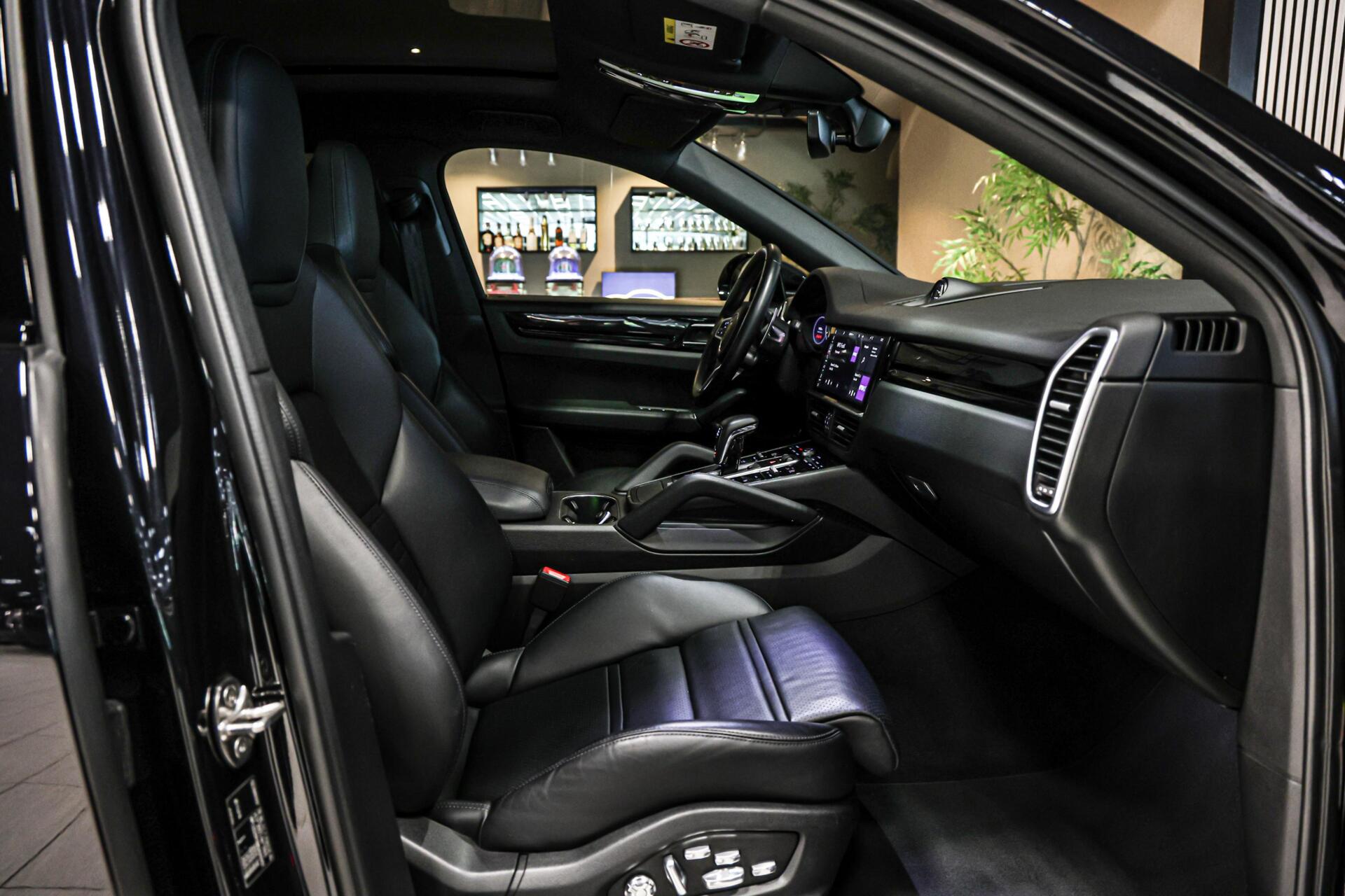 Foto van Porsche Cayenne E-hybrid
