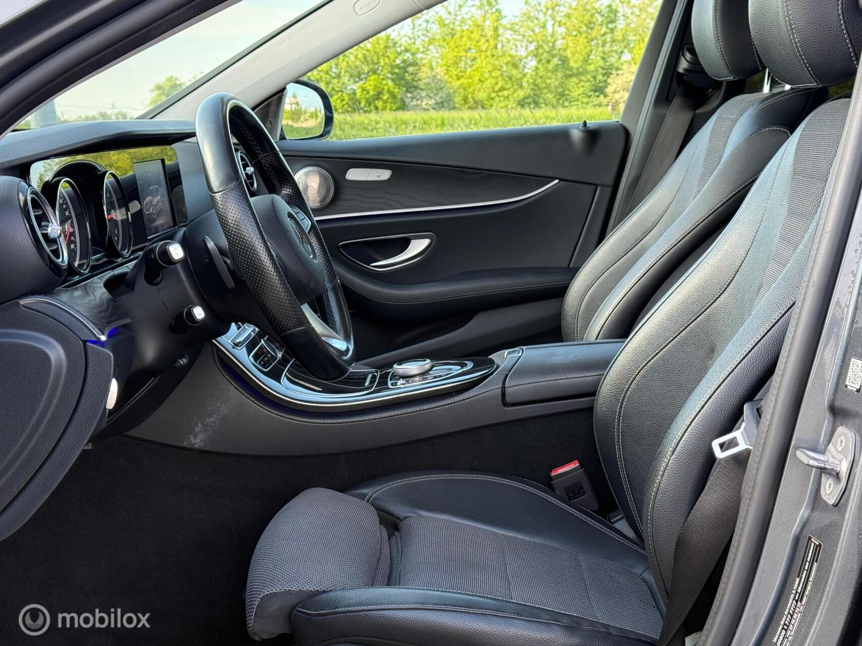 Foto van Mercedes-Benz E 220 D