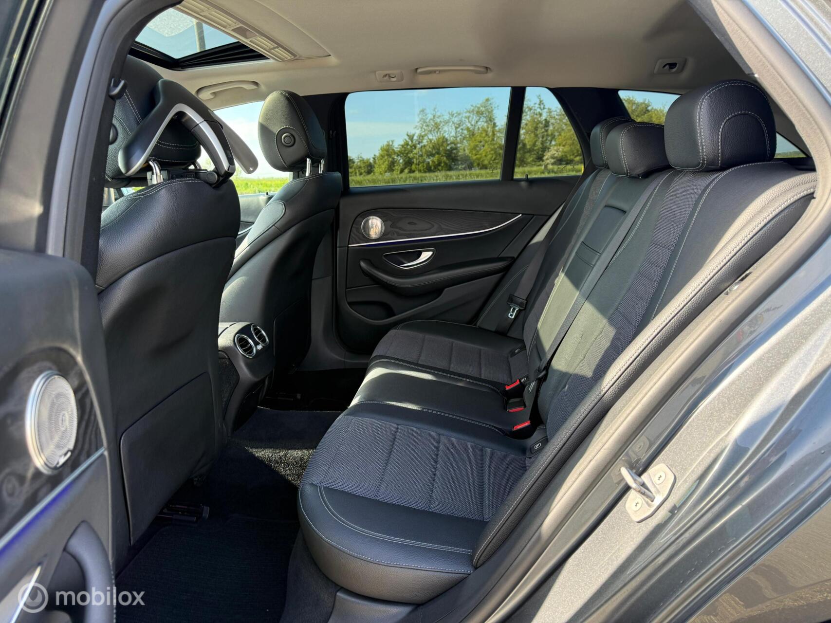 Foto van Mercedes-Benz E 220 D