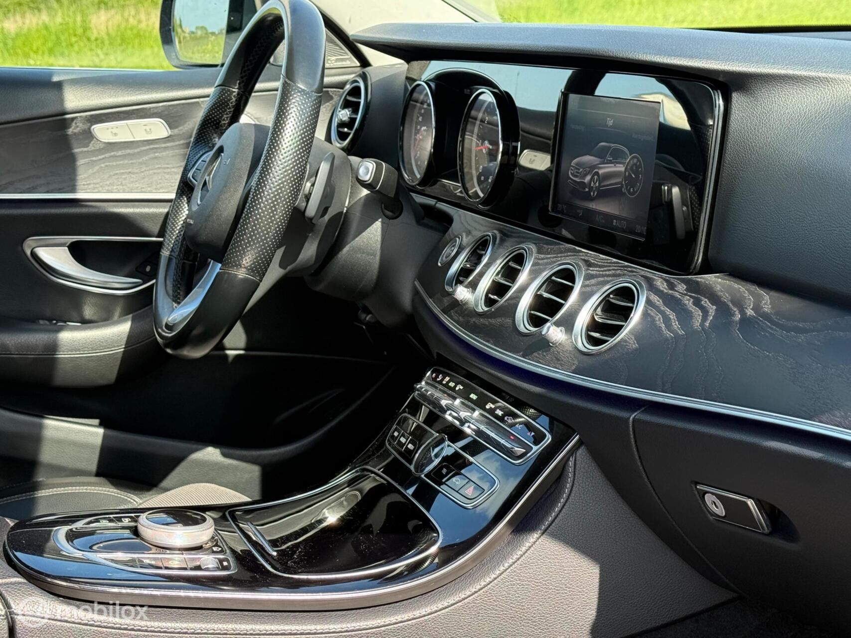 Foto van Mercedes-Benz E 220 D