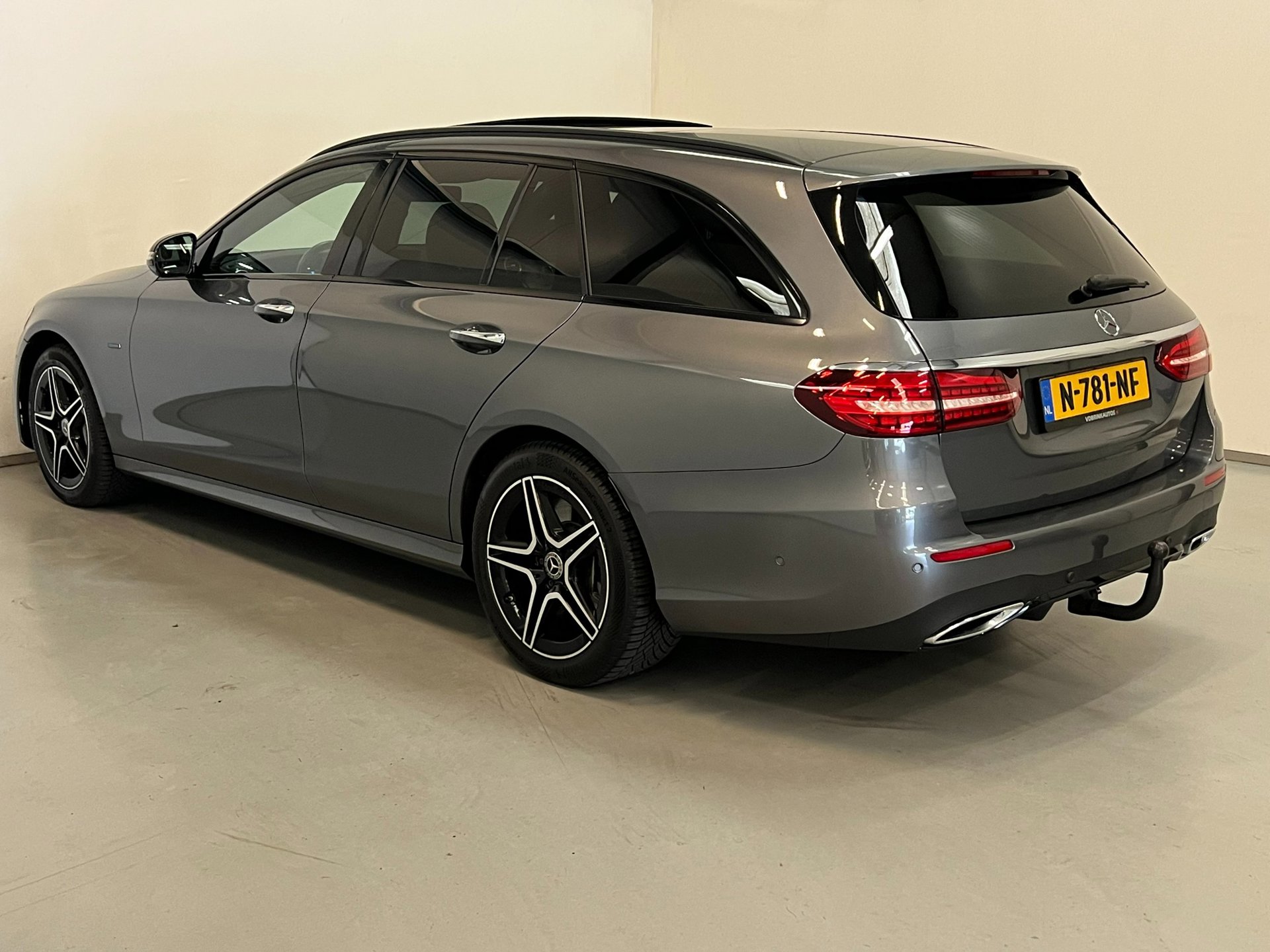 Foto van Mercedes-Benz E 300 De
