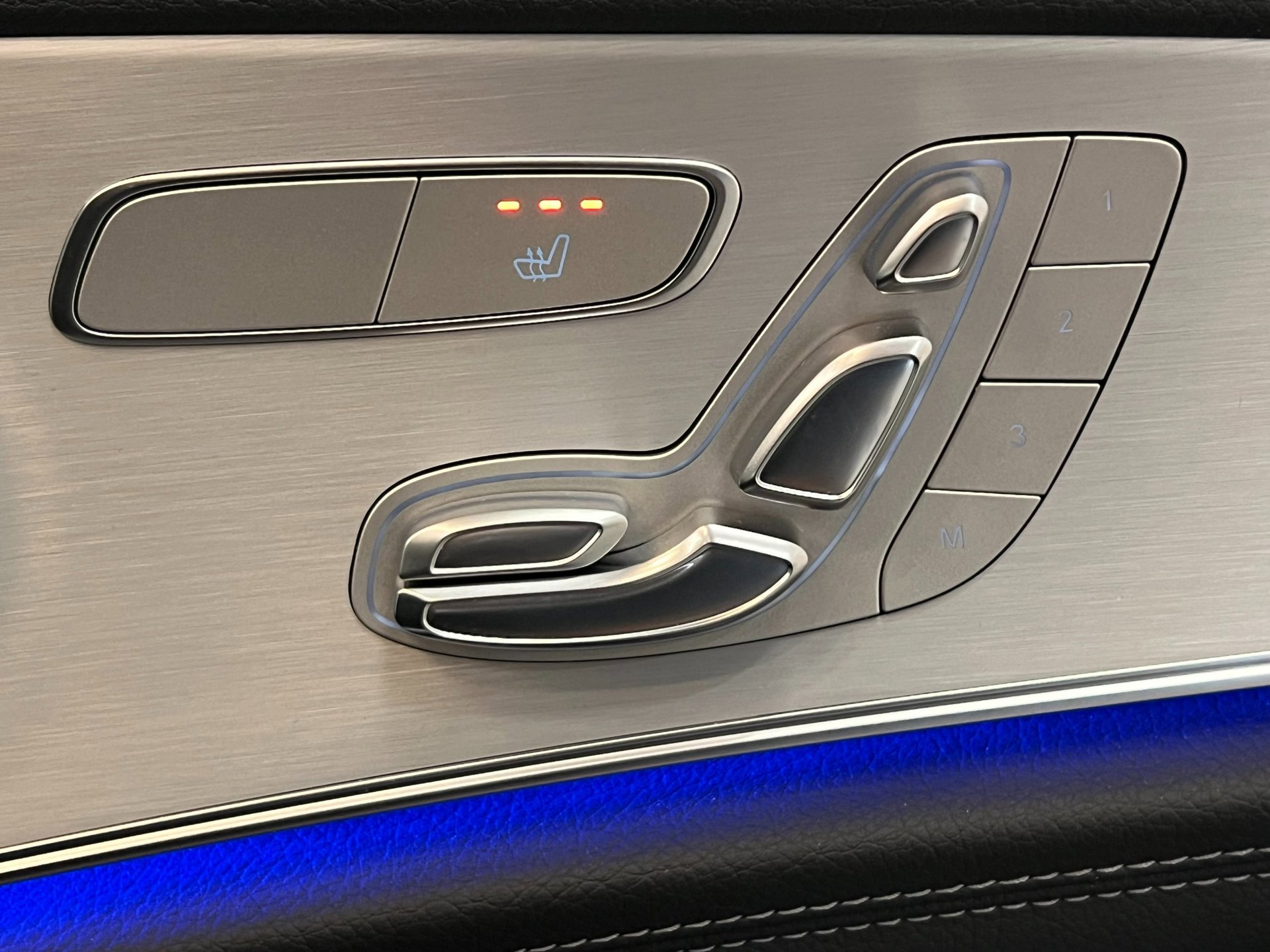 Foto van Mercedes-Benz E 300 De