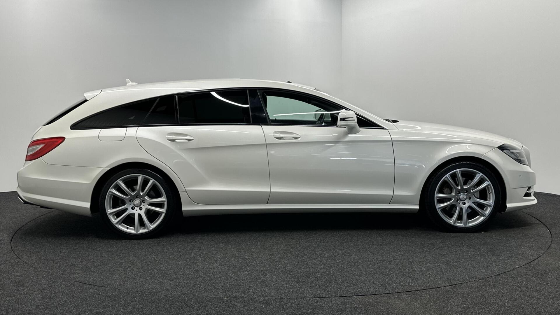 Foto van Mercedes-Benz CLS 350