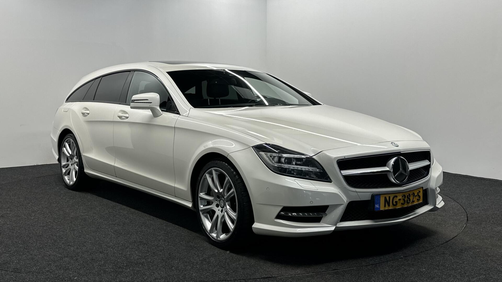 Foto van Mercedes-Benz CLS 350