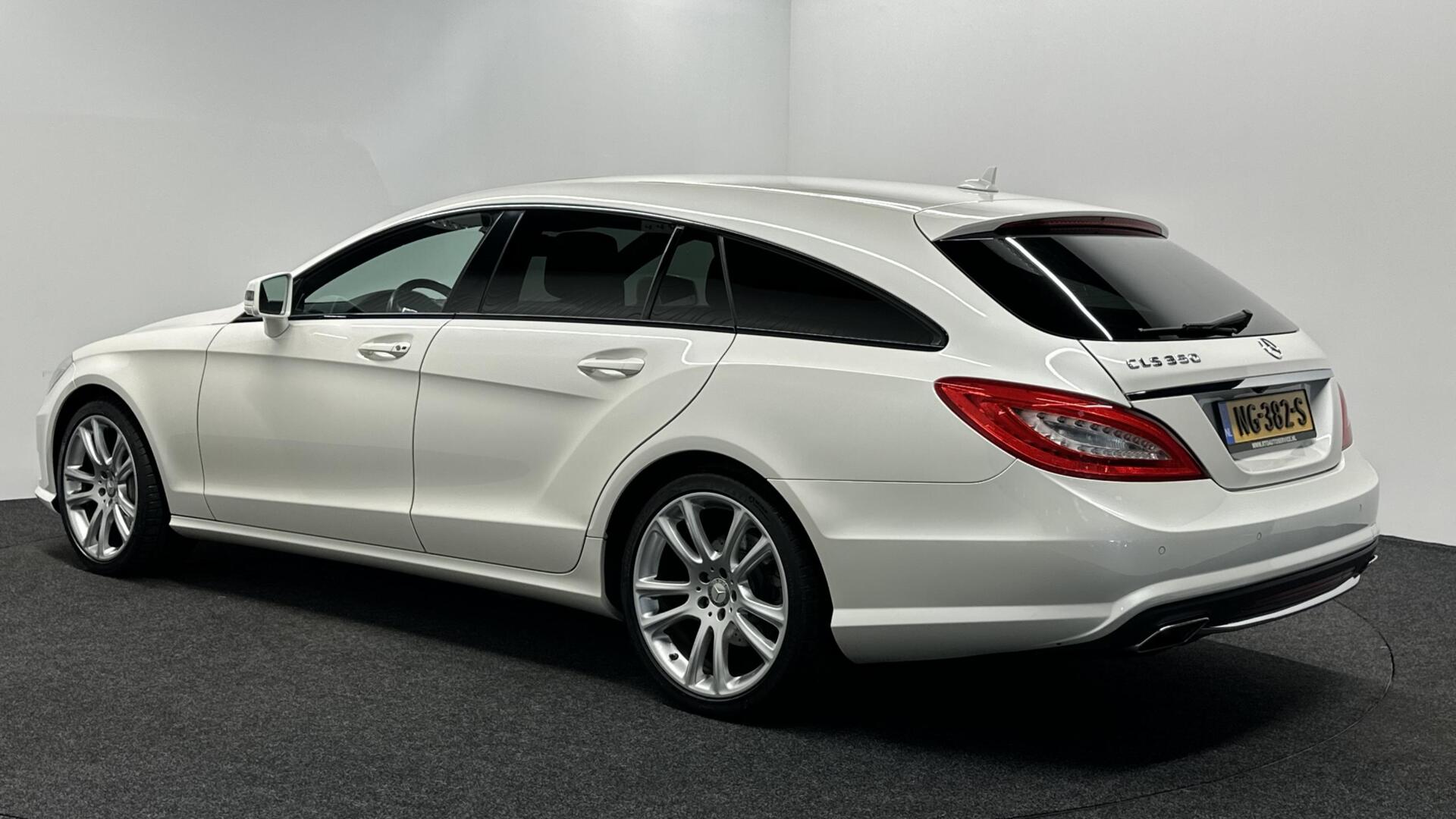 Foto van Mercedes-Benz CLS 350