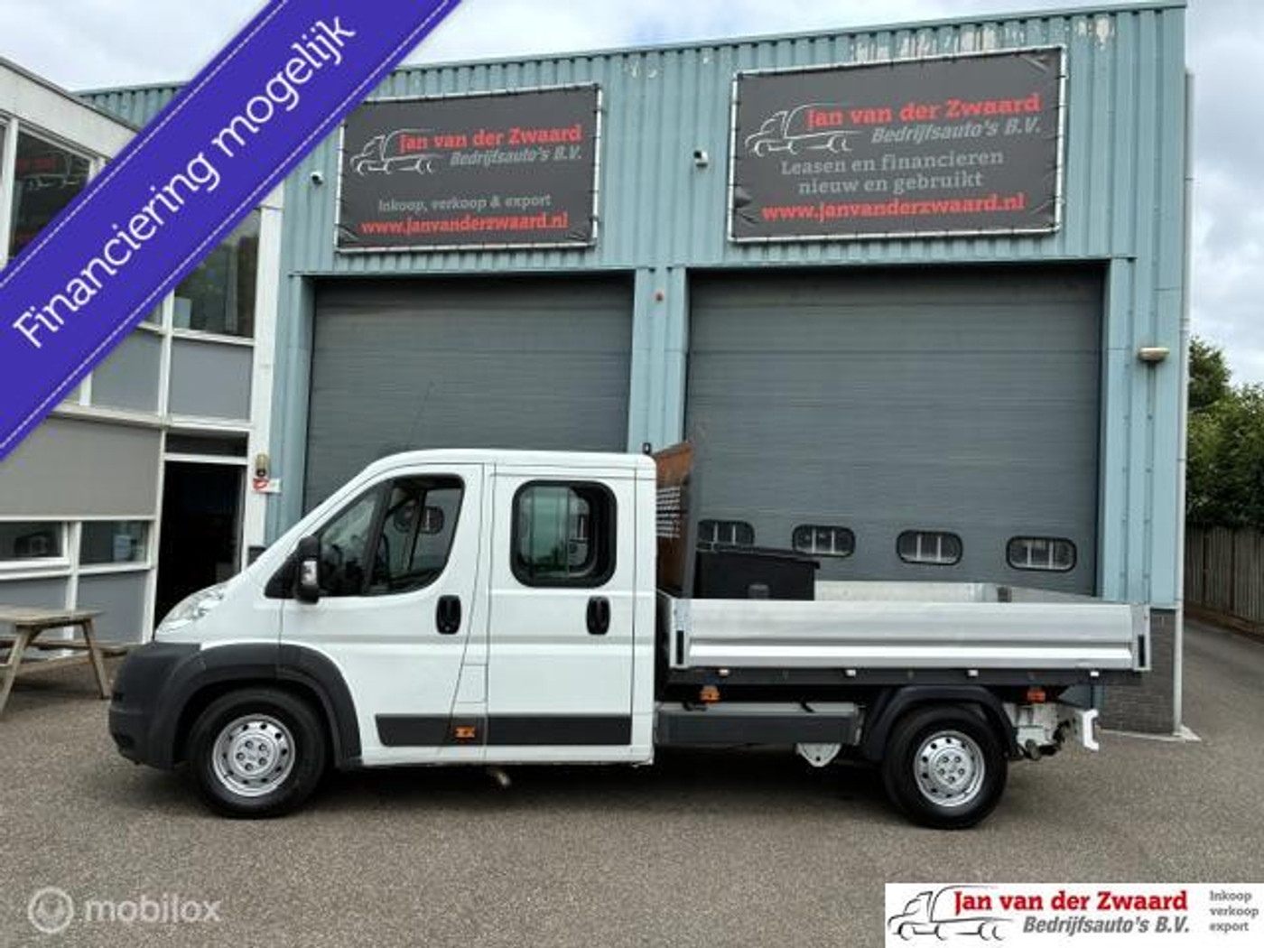 Peugeot Peugeot Boxer 435 2.2 HDI L4 DC 2012 - voorkant