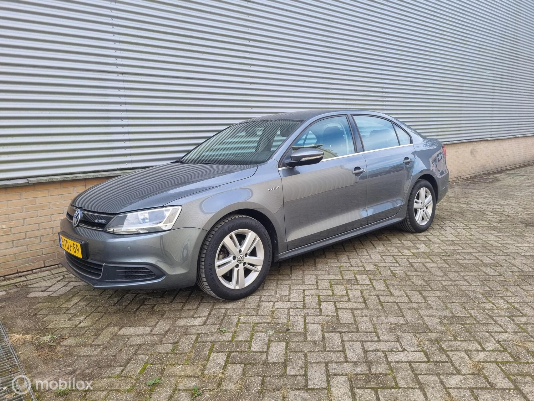 Volkswagen Jetta 1.4 TSI Hybrid Comfortline 2013 - voorkant