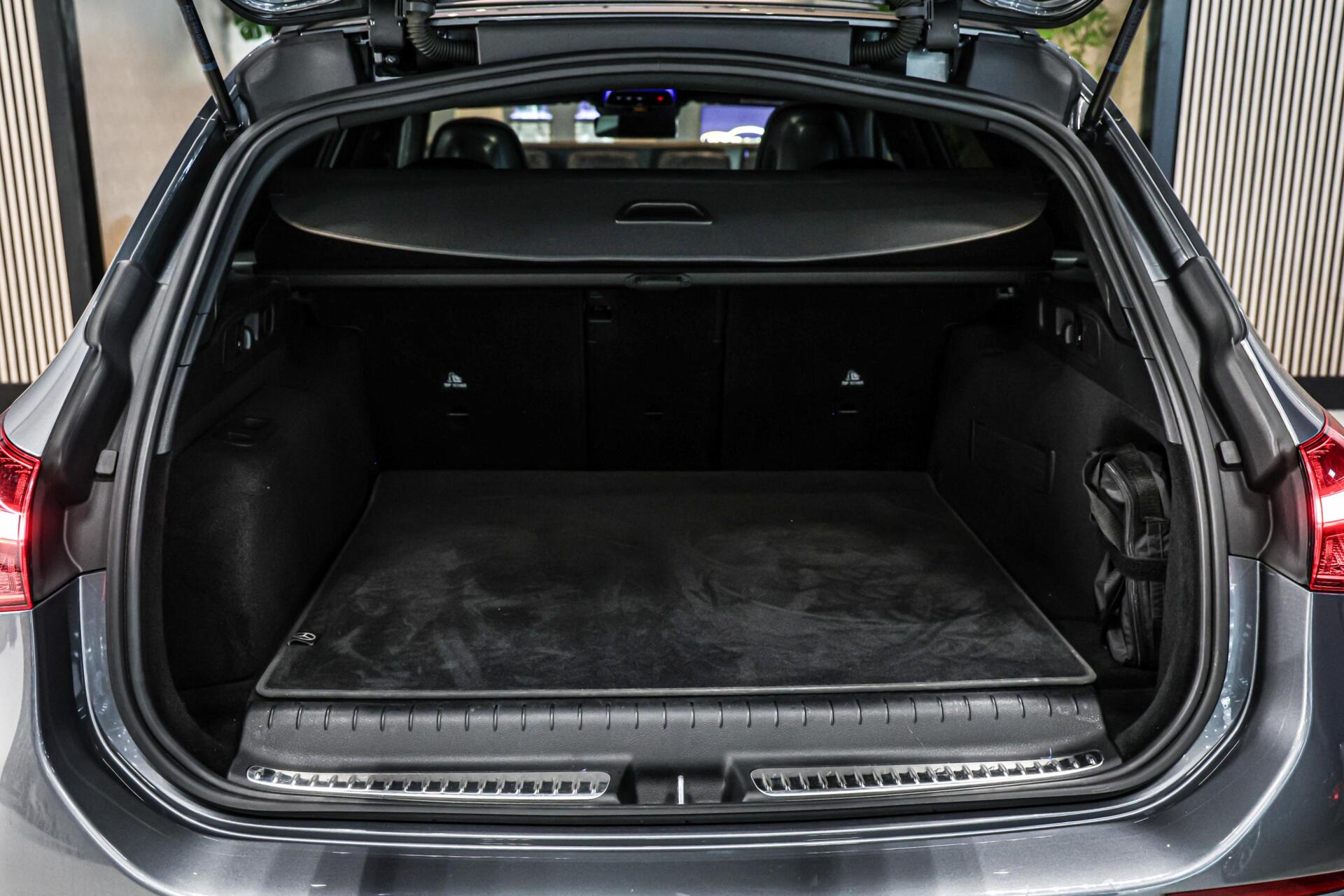 Foto van Mercedes-Benz C 300 E