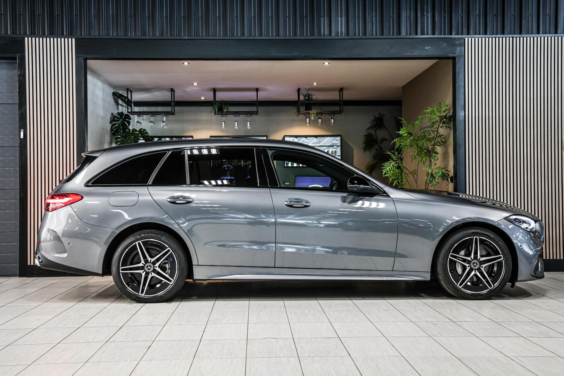 Foto van Mercedes-Benz C 300 E