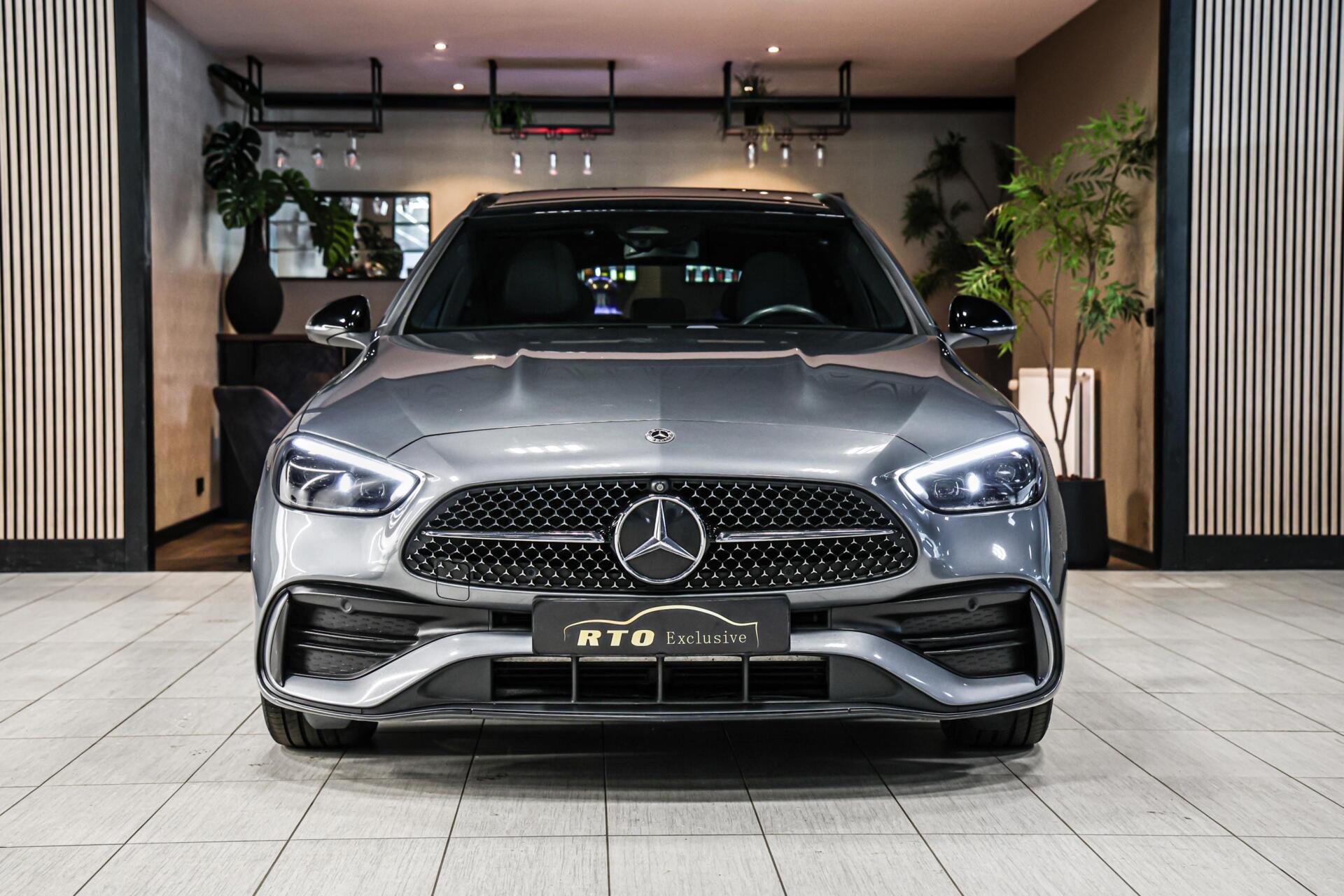 Foto van Mercedes-Benz C 300 E