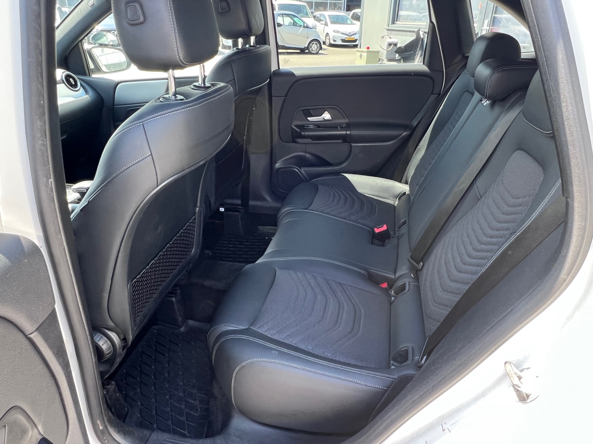 Foto van Mercedes-Benz B 200 D