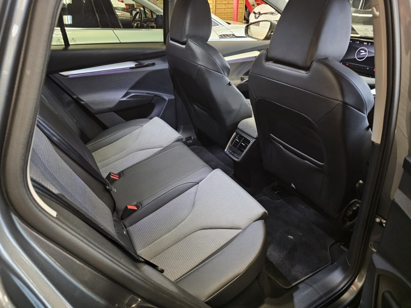 Foto van Skoda Enyaq 80