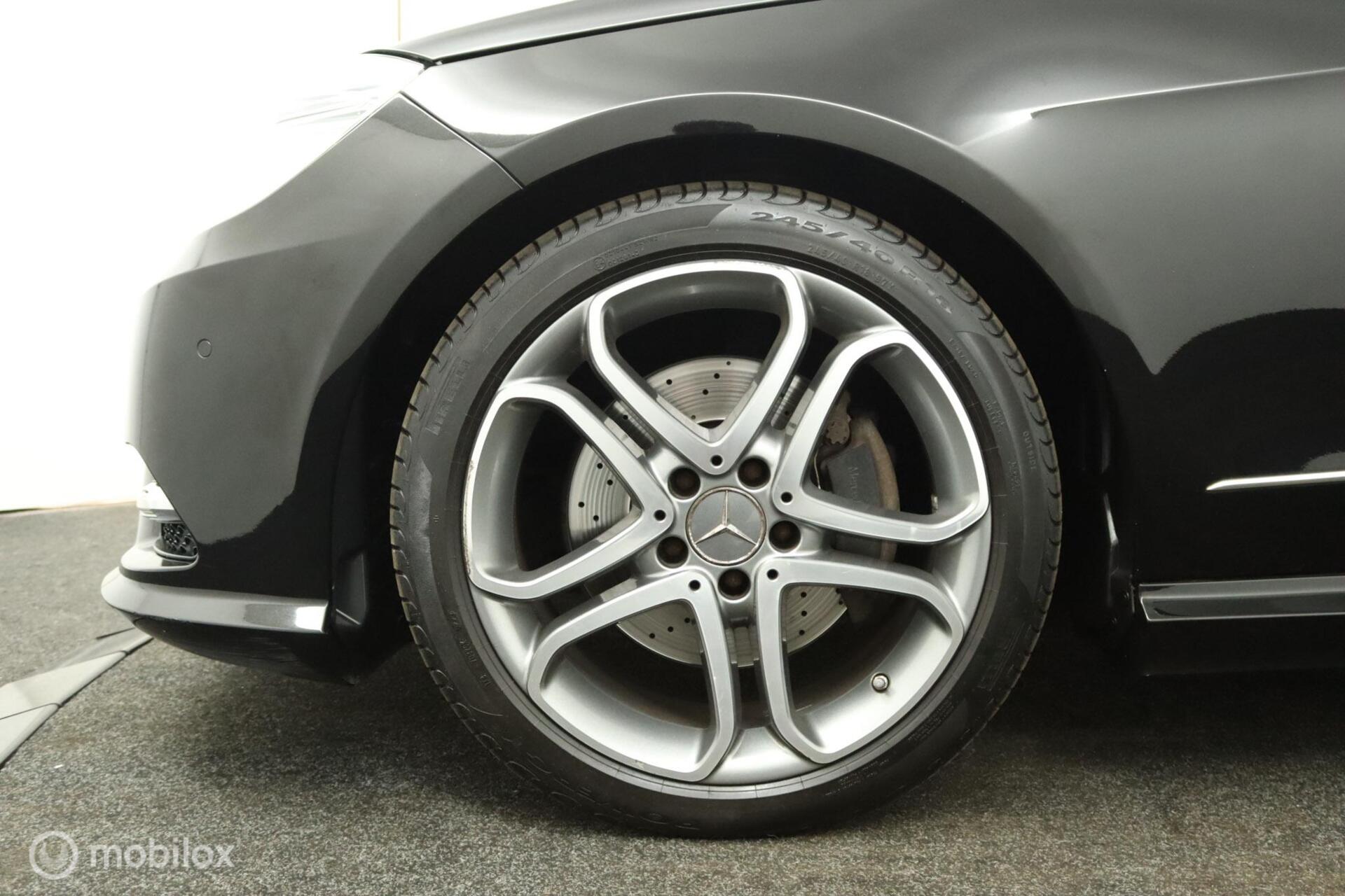 Foto van Mercedes-Benz E 300