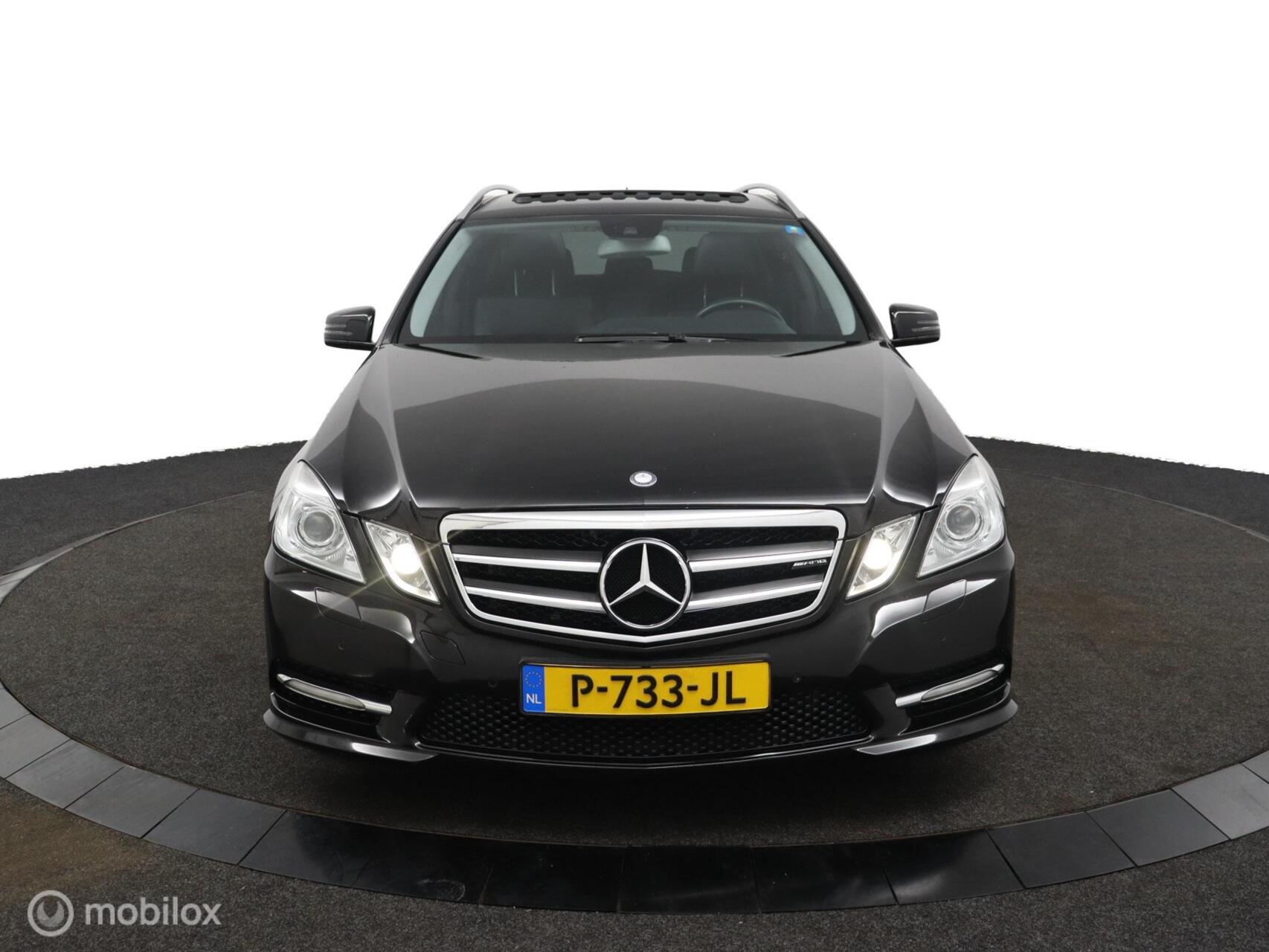 Mercedes-Benz E 300 E300 CGI Airco Cruise Leder Trekhaak Stoelverwarming 2012 - voorkant
