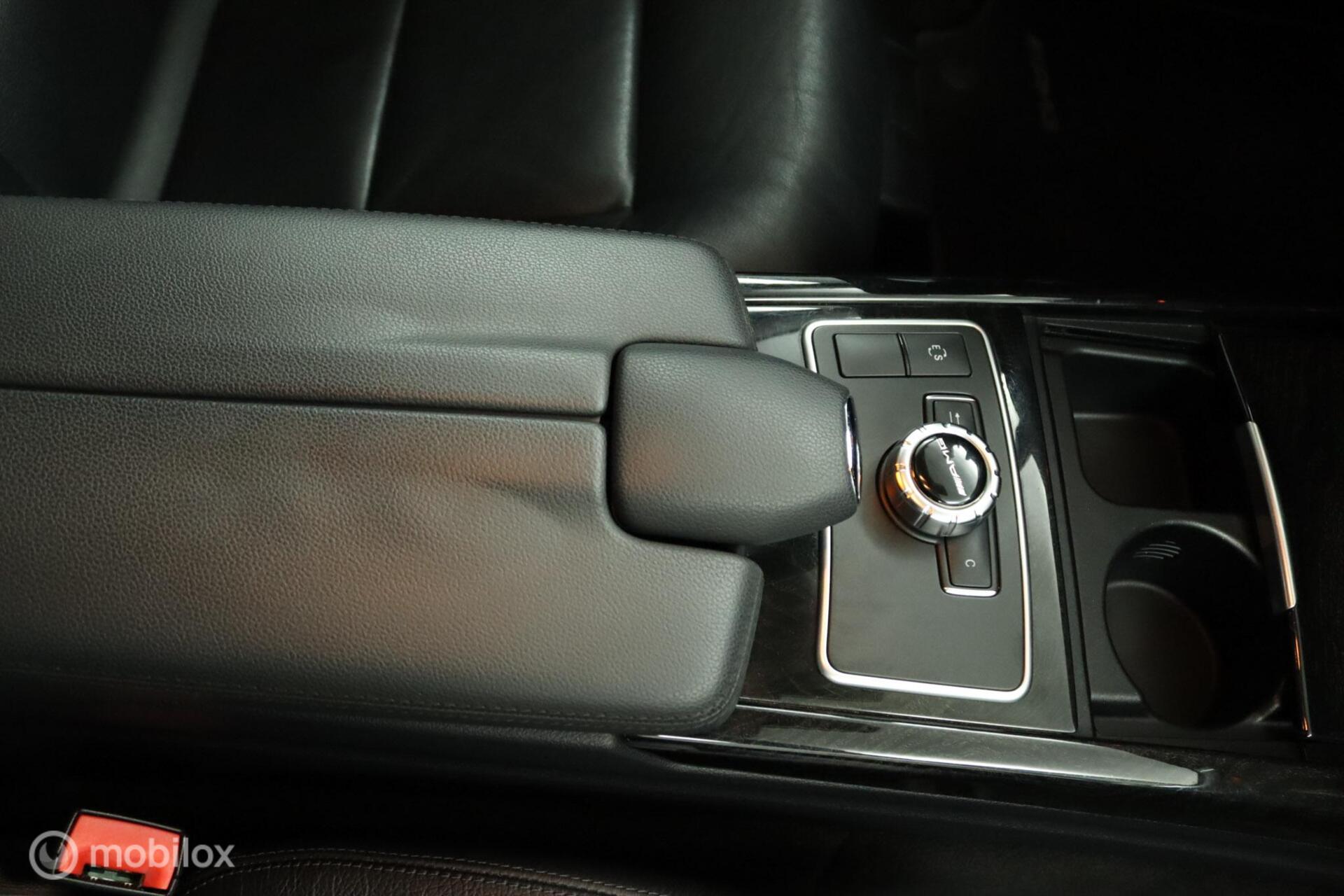 Foto van Mercedes-Benz E 300