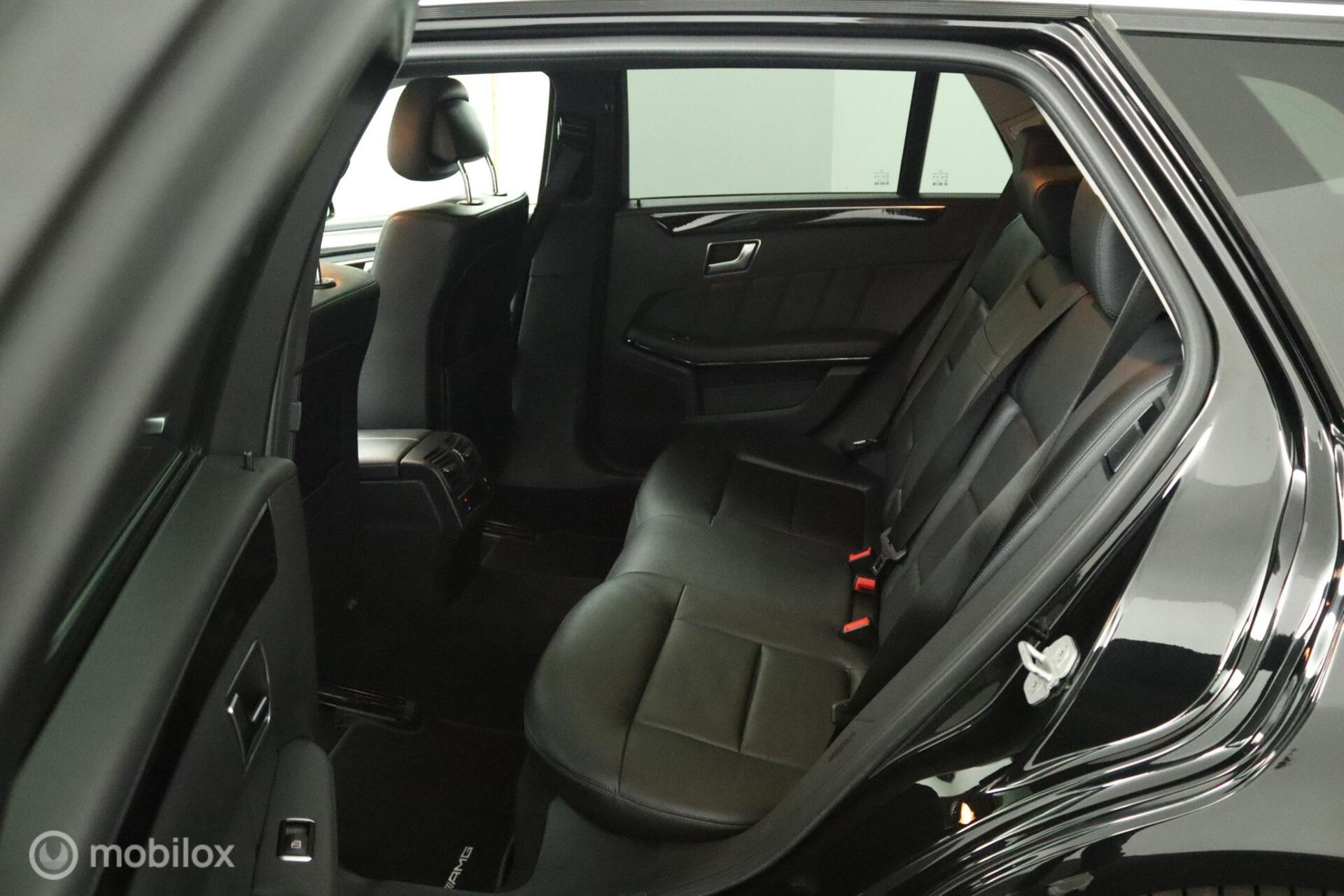 Foto van Mercedes-Benz E 300