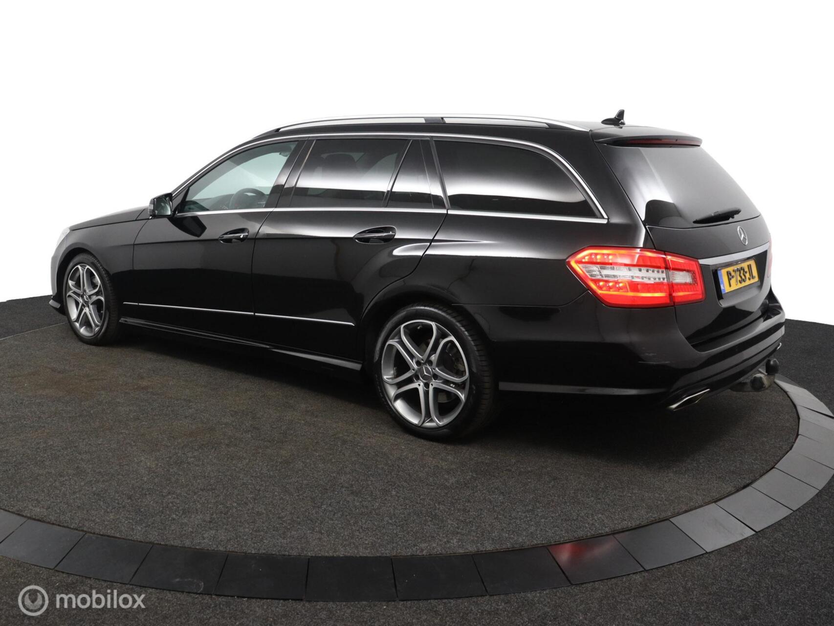 Foto van Mercedes-Benz E 300