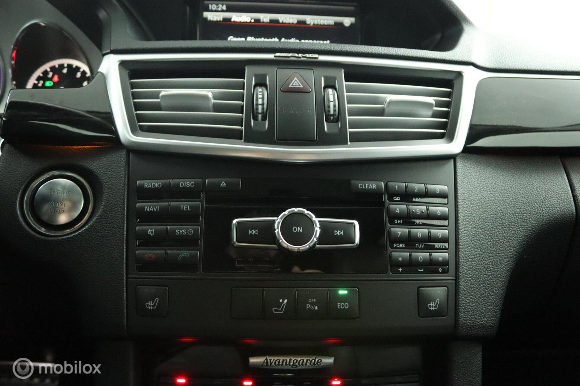 Foto van Mercedes-Benz E 300