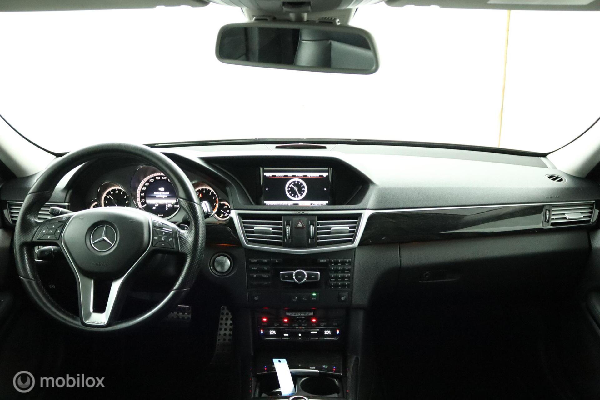 Foto van Mercedes-Benz E 300