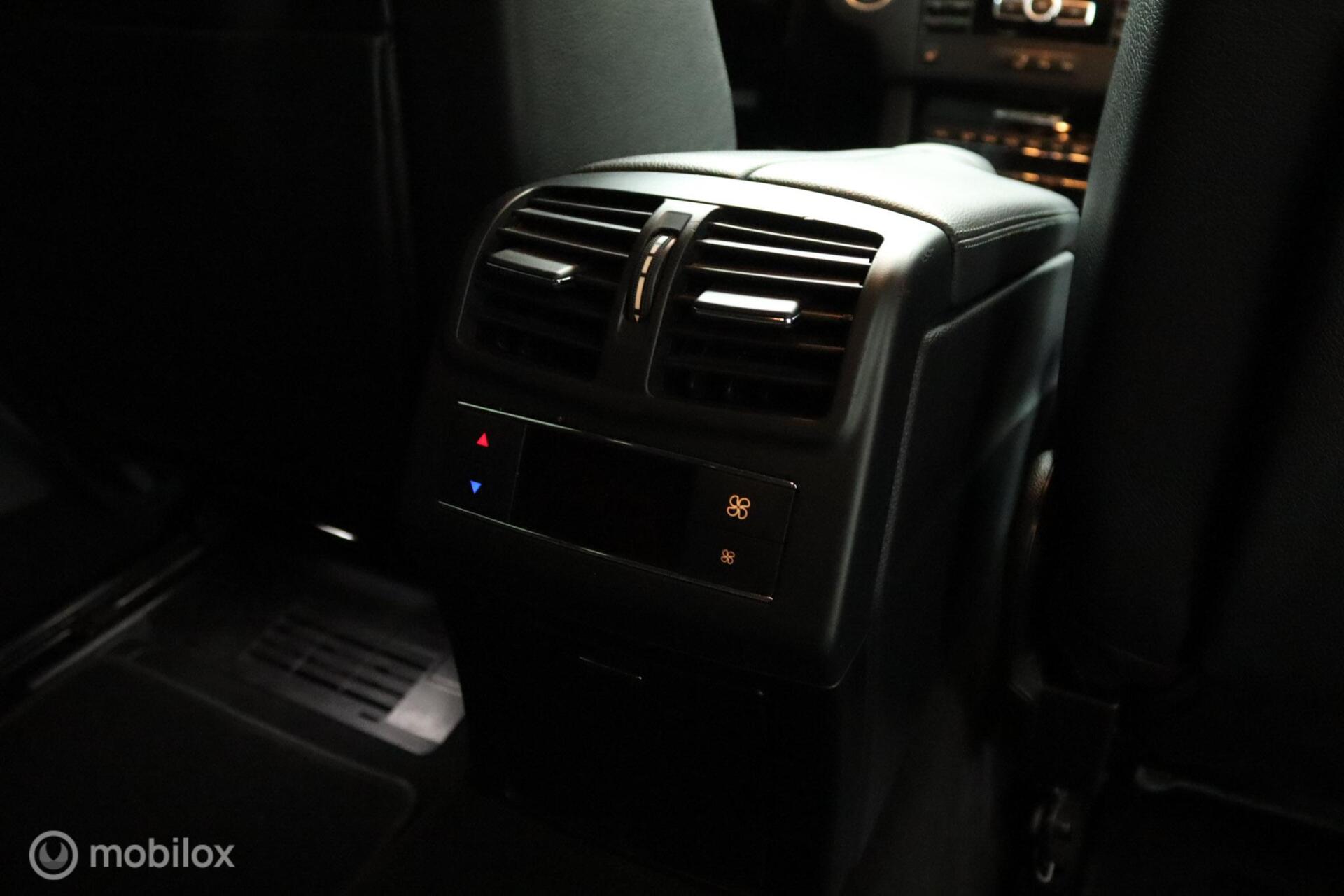 Foto van Mercedes-Benz E 300