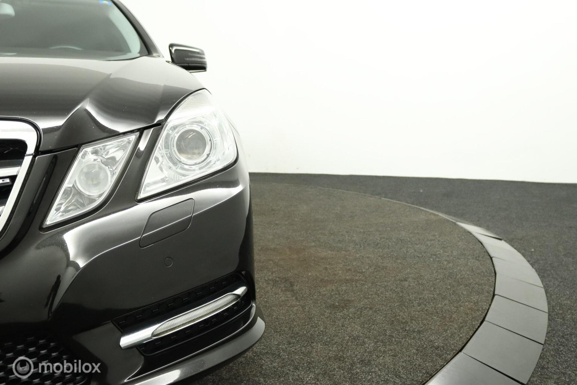 Foto van Mercedes-Benz E 300