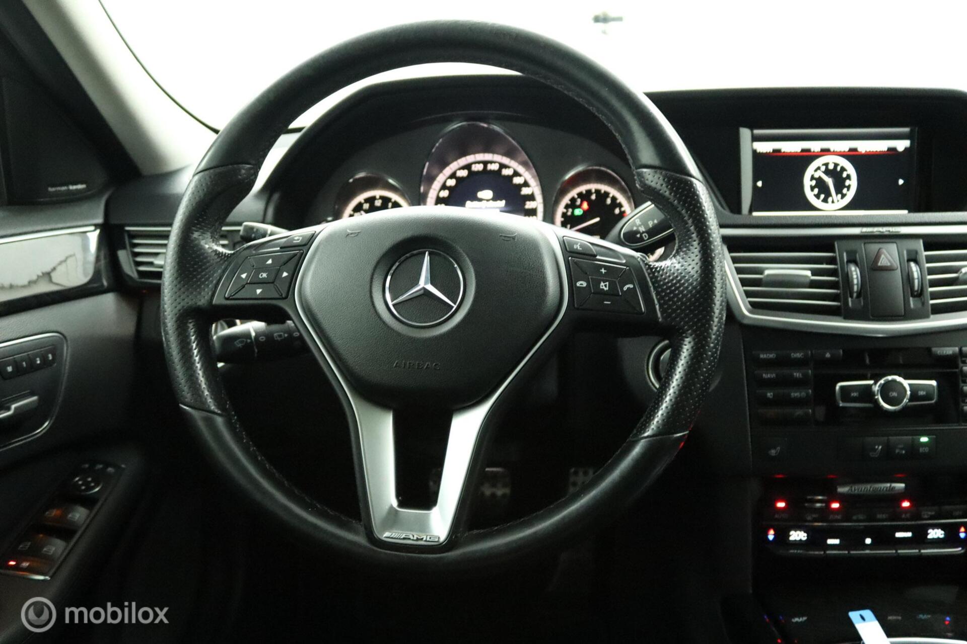 Foto van Mercedes-Benz E 300