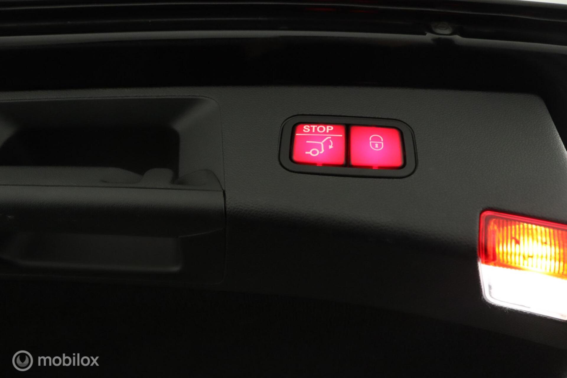 Foto van Mercedes-Benz E 300