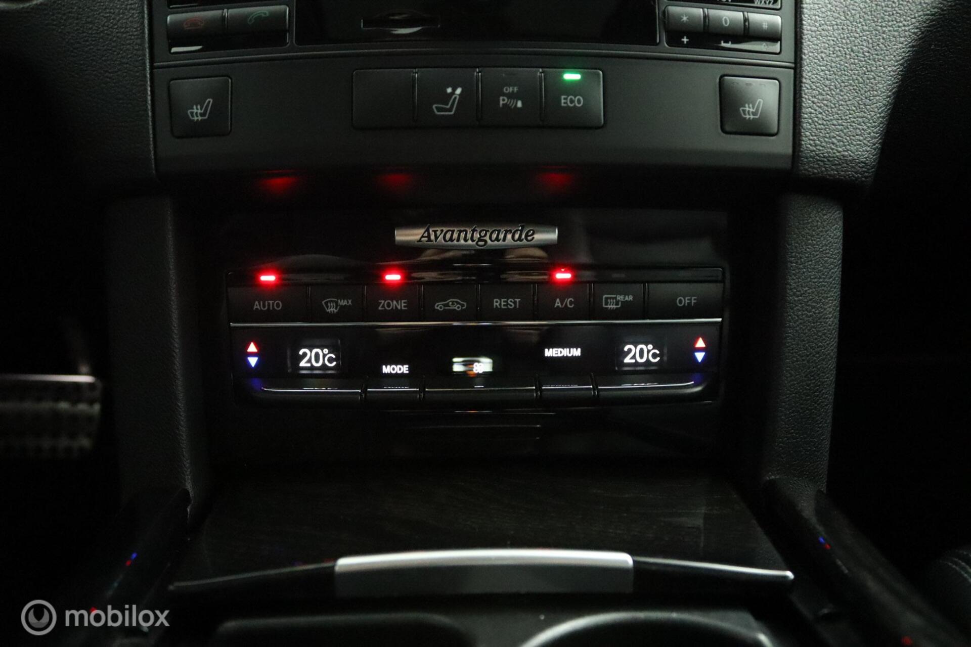 Foto van Mercedes-Benz E 300