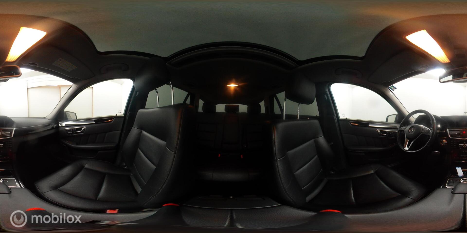 Foto van Mercedes-Benz E 300