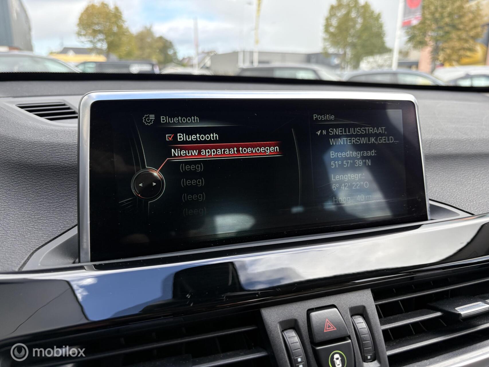 Foto van BMW X1 Xdrive20i