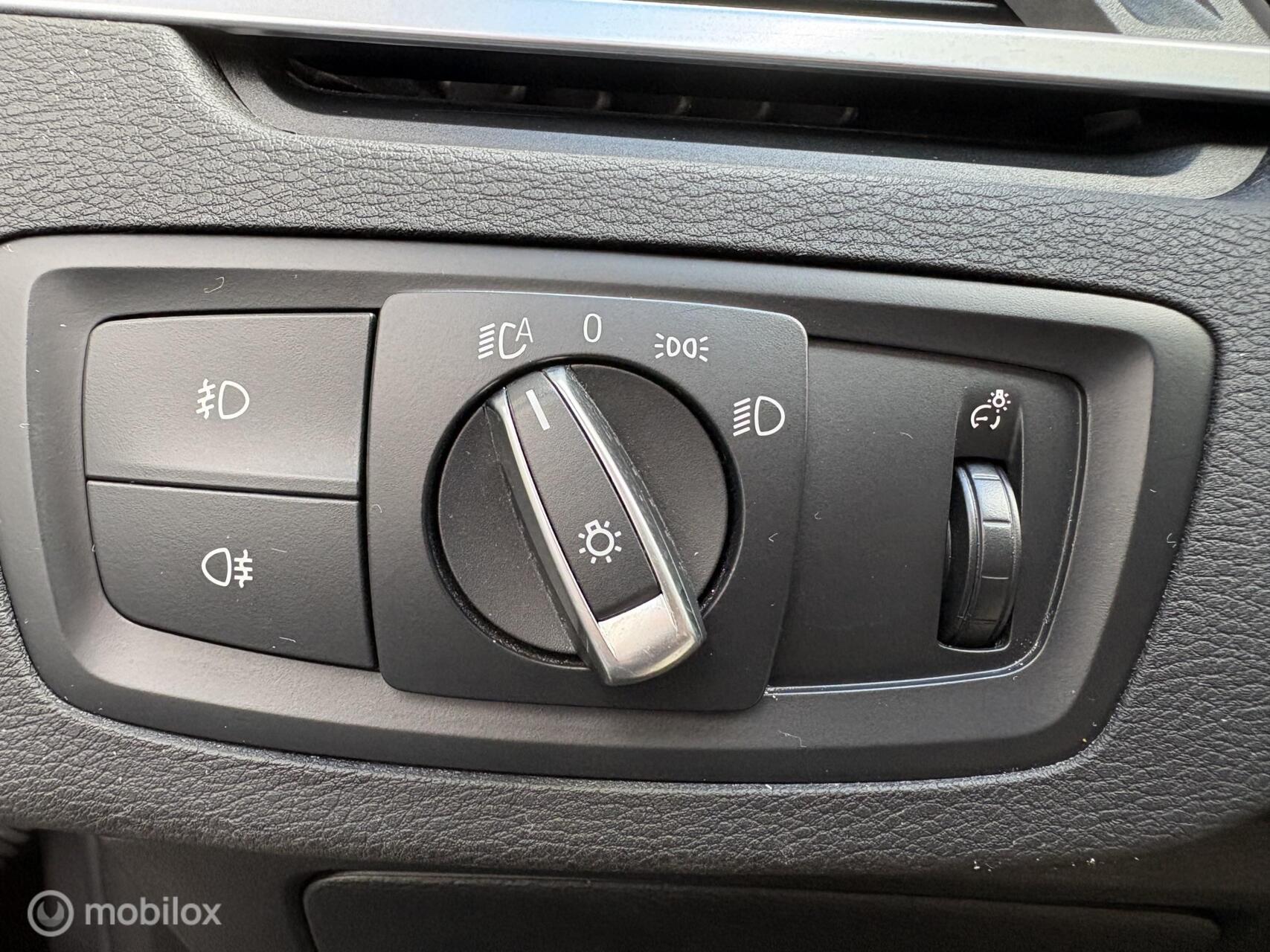Foto van BMW X1 Xdrive20i