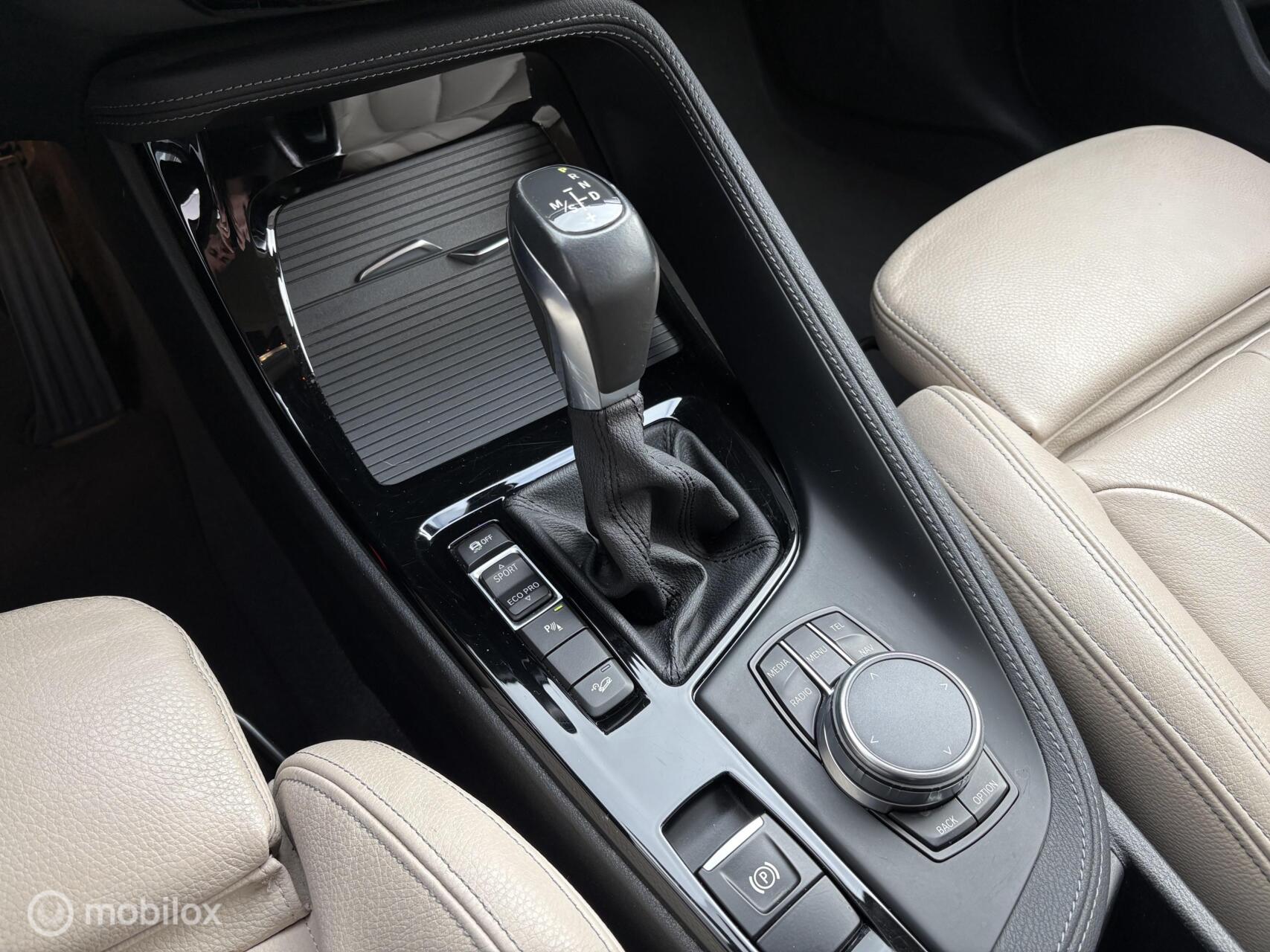 Foto van BMW X1 Xdrive20i