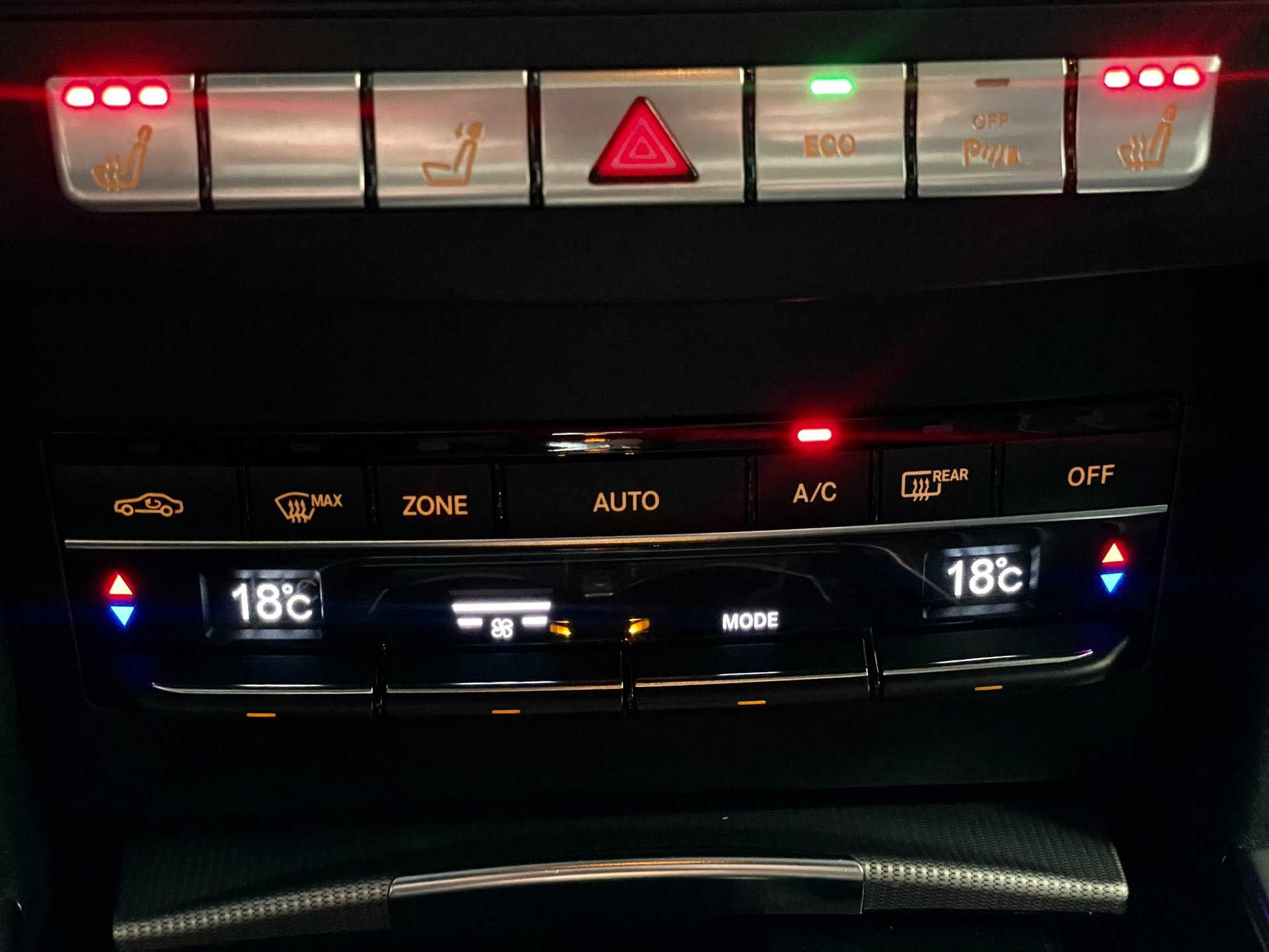 Foto van Mercedes-Benz E 350