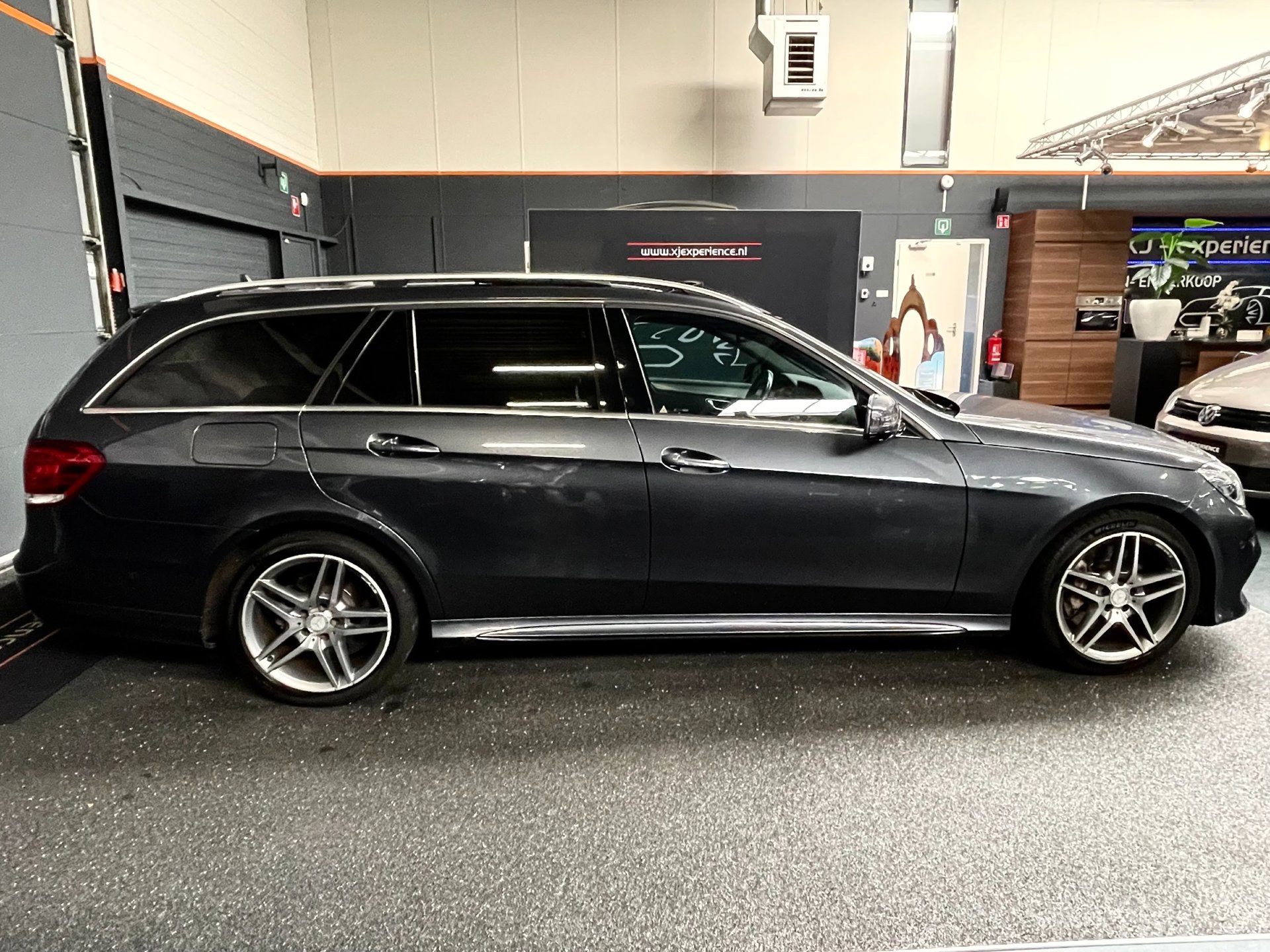Foto van Mercedes-Benz E 350