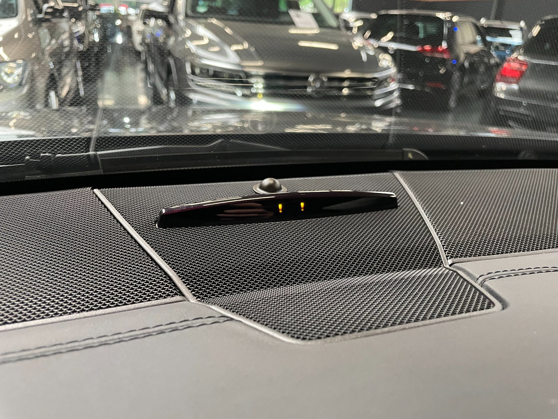 Foto van Mercedes-Benz E 350