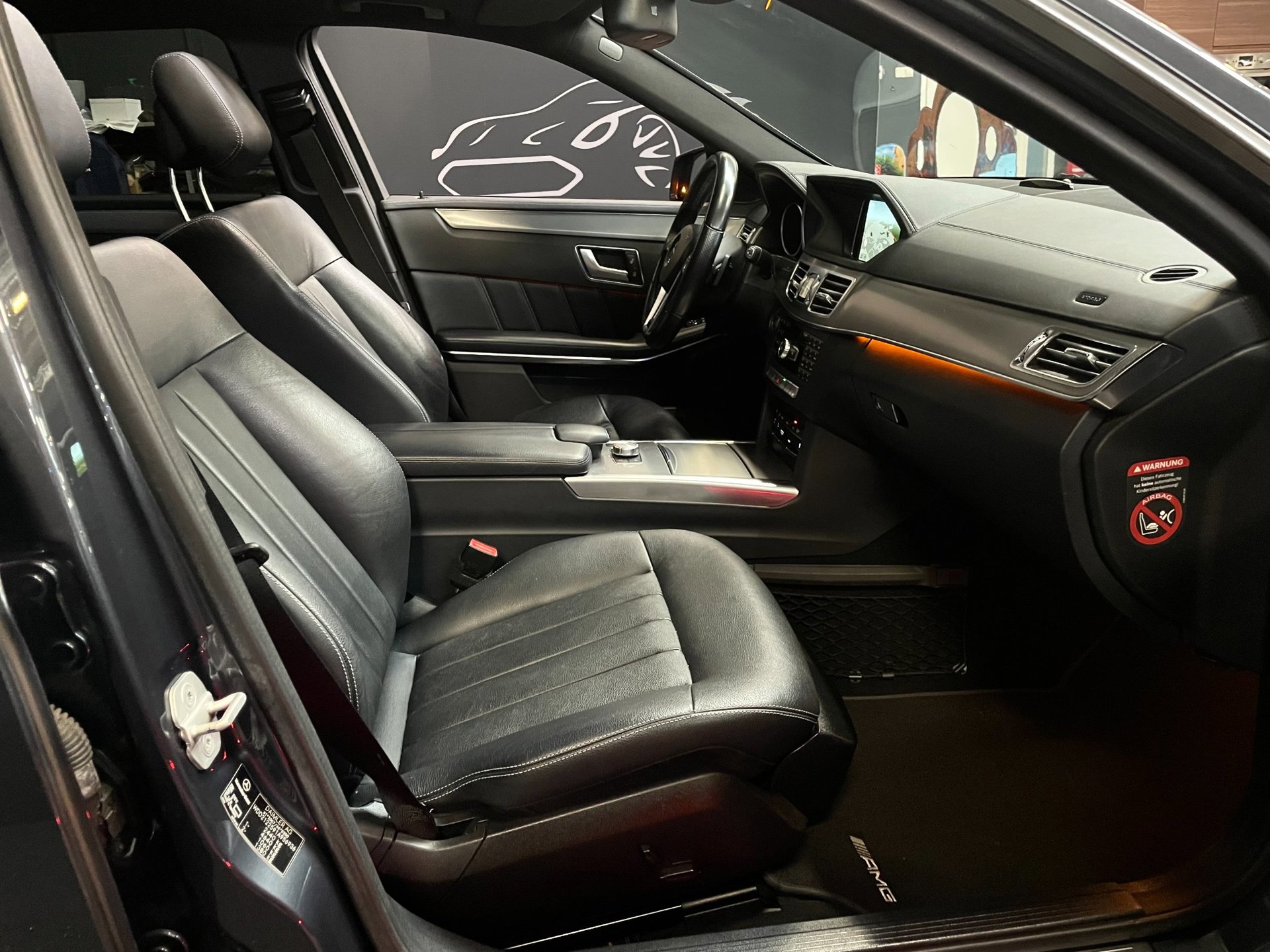 Foto van Mercedes-Benz E 350