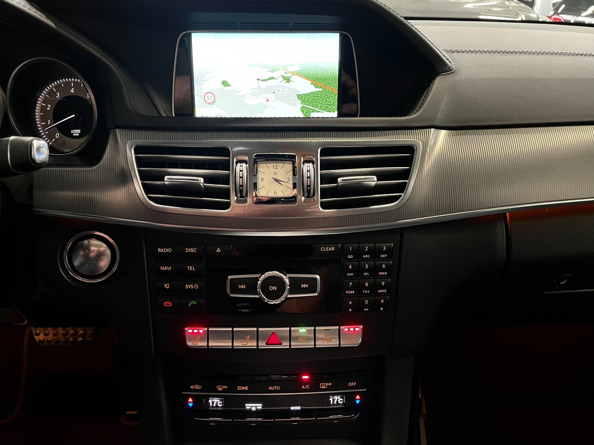Foto van Mercedes-Benz E 350