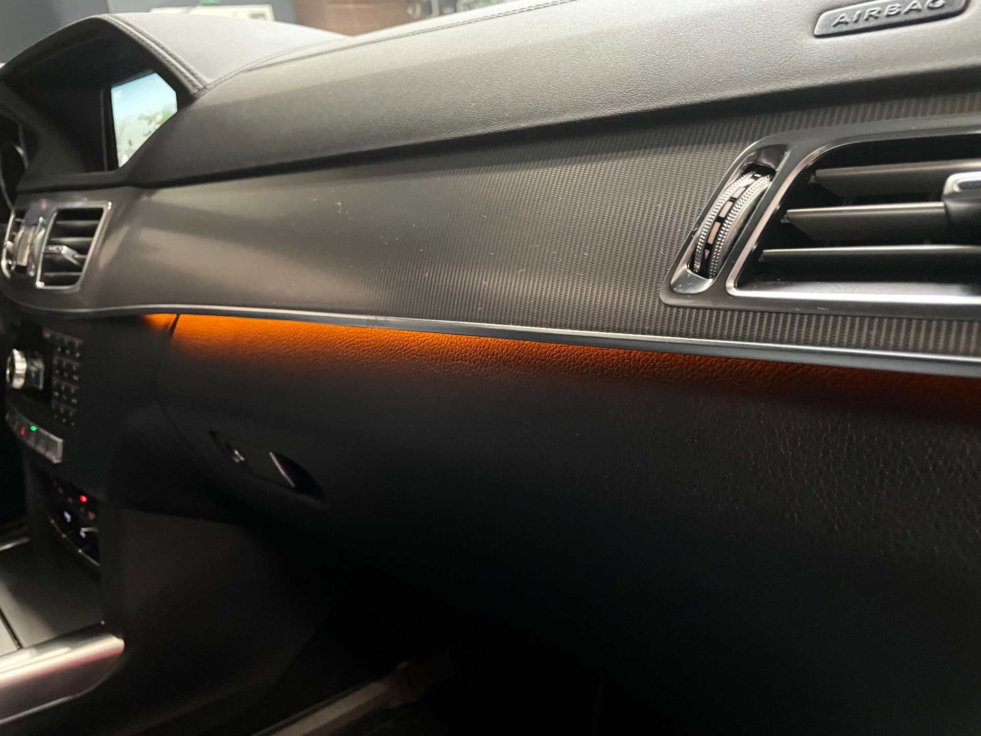 Foto van Mercedes-Benz E 350