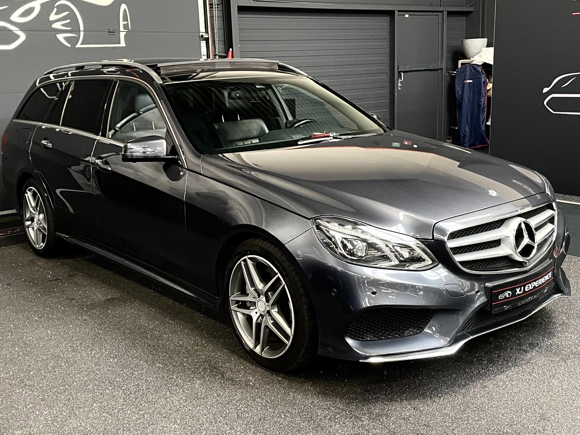 Foto van Mercedes-Benz E 350