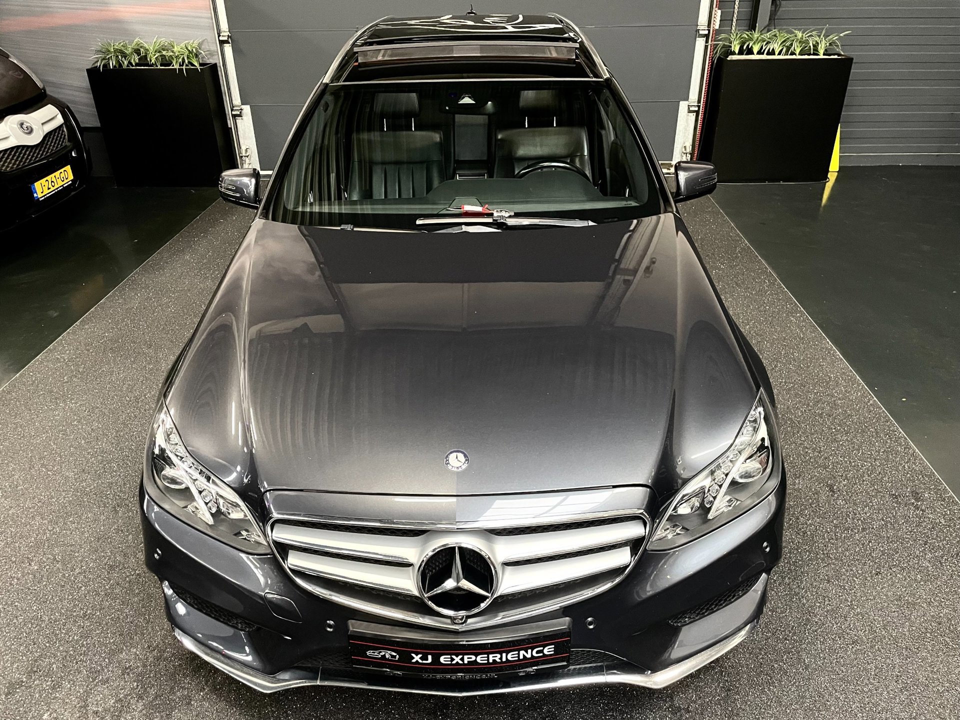 Foto van Mercedes-Benz E 350