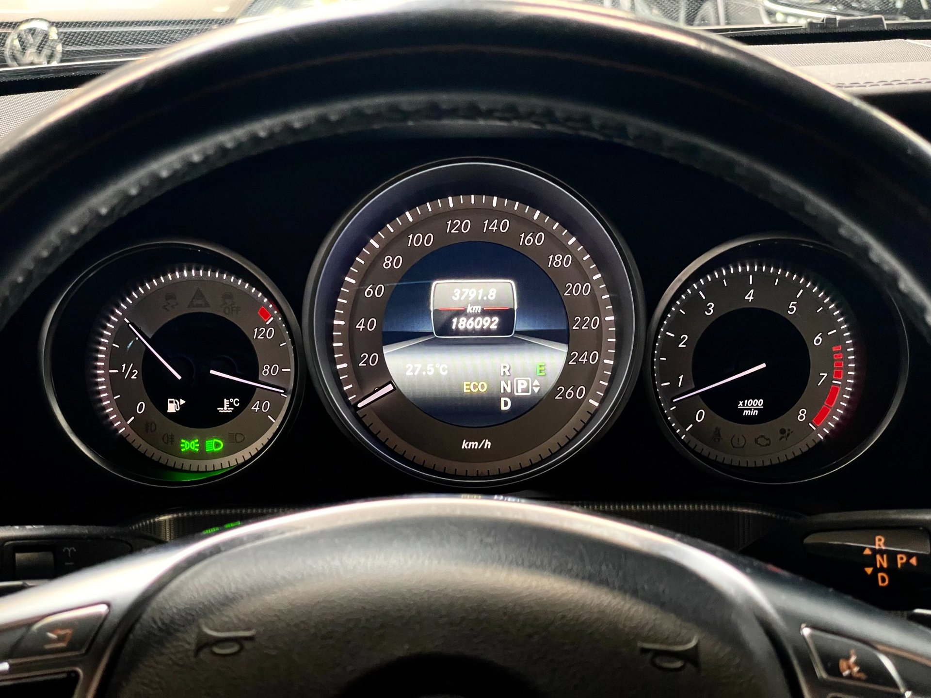 Foto van Mercedes-Benz E 350