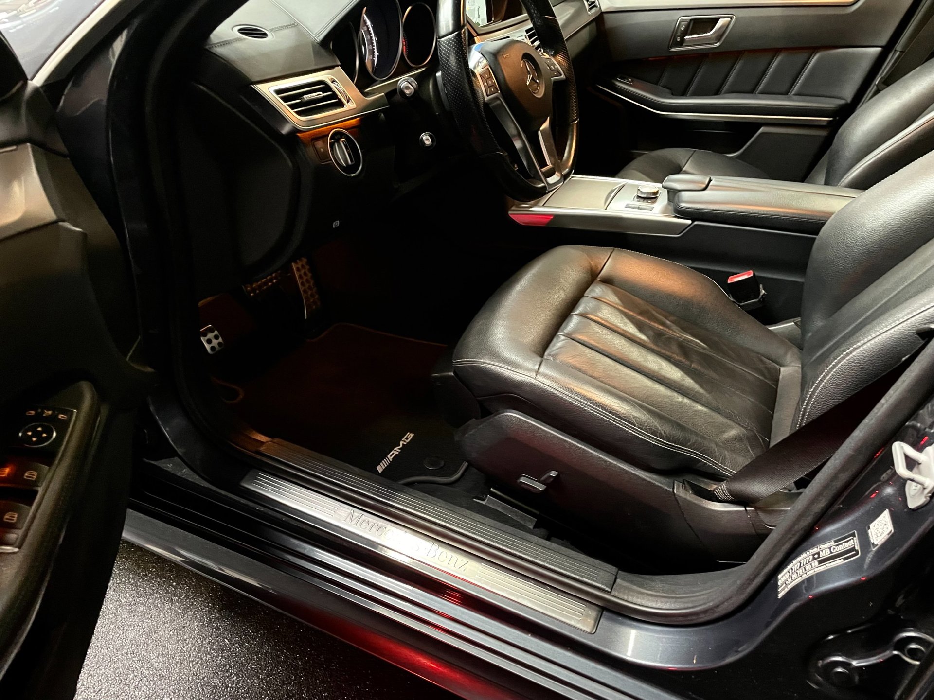 Foto van Mercedes-Benz E 350