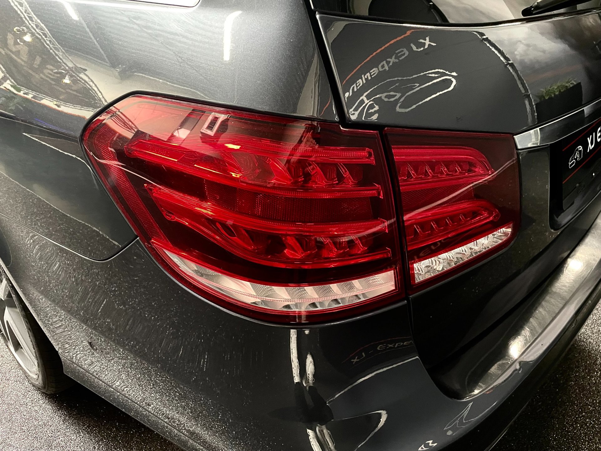 Foto van Mercedes-Benz E 350