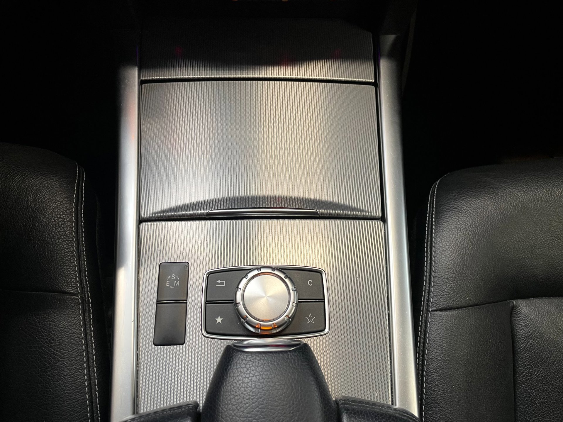 Foto van Mercedes-Benz E 350