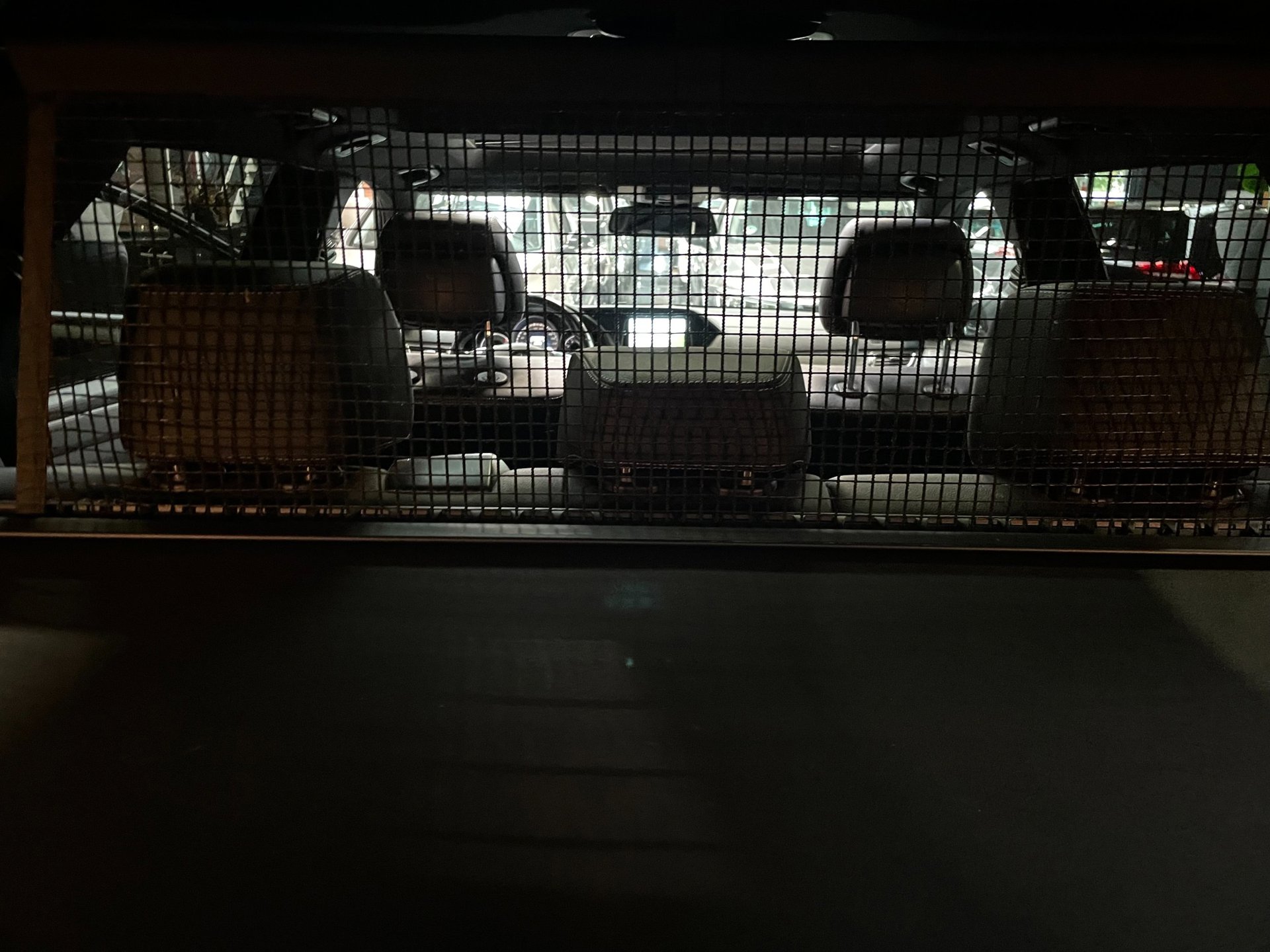 Foto van Mercedes-Benz E 350