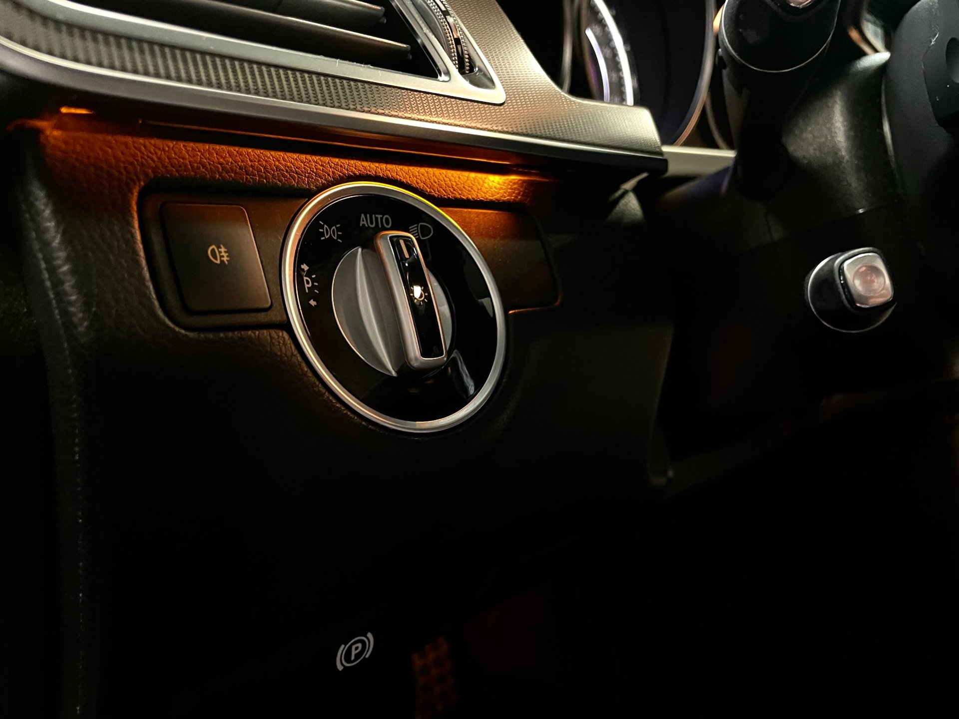 Foto van Mercedes-Benz E 350