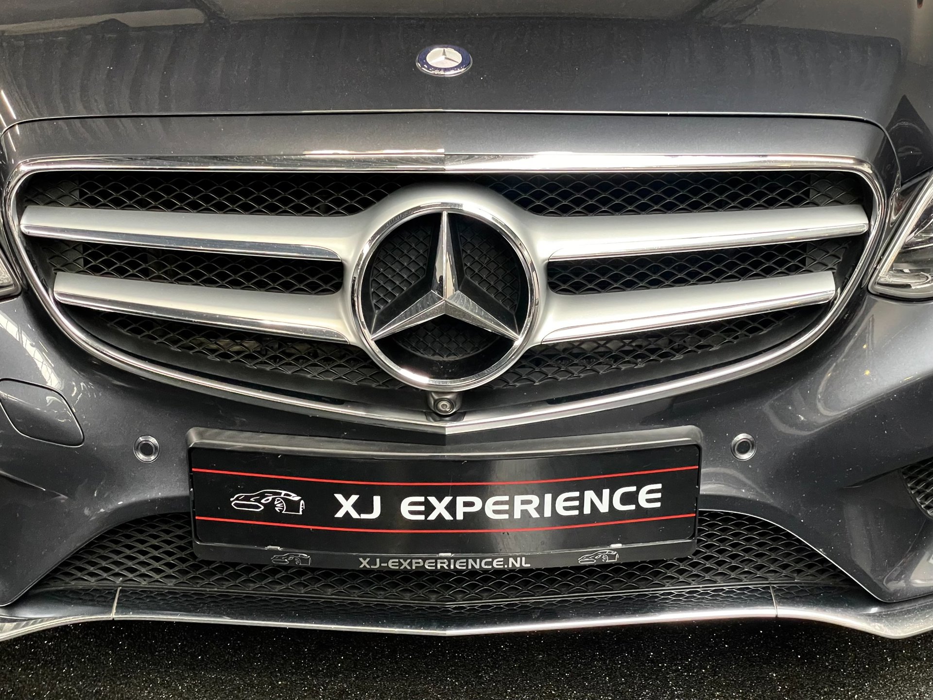 Foto van Mercedes-Benz E 350