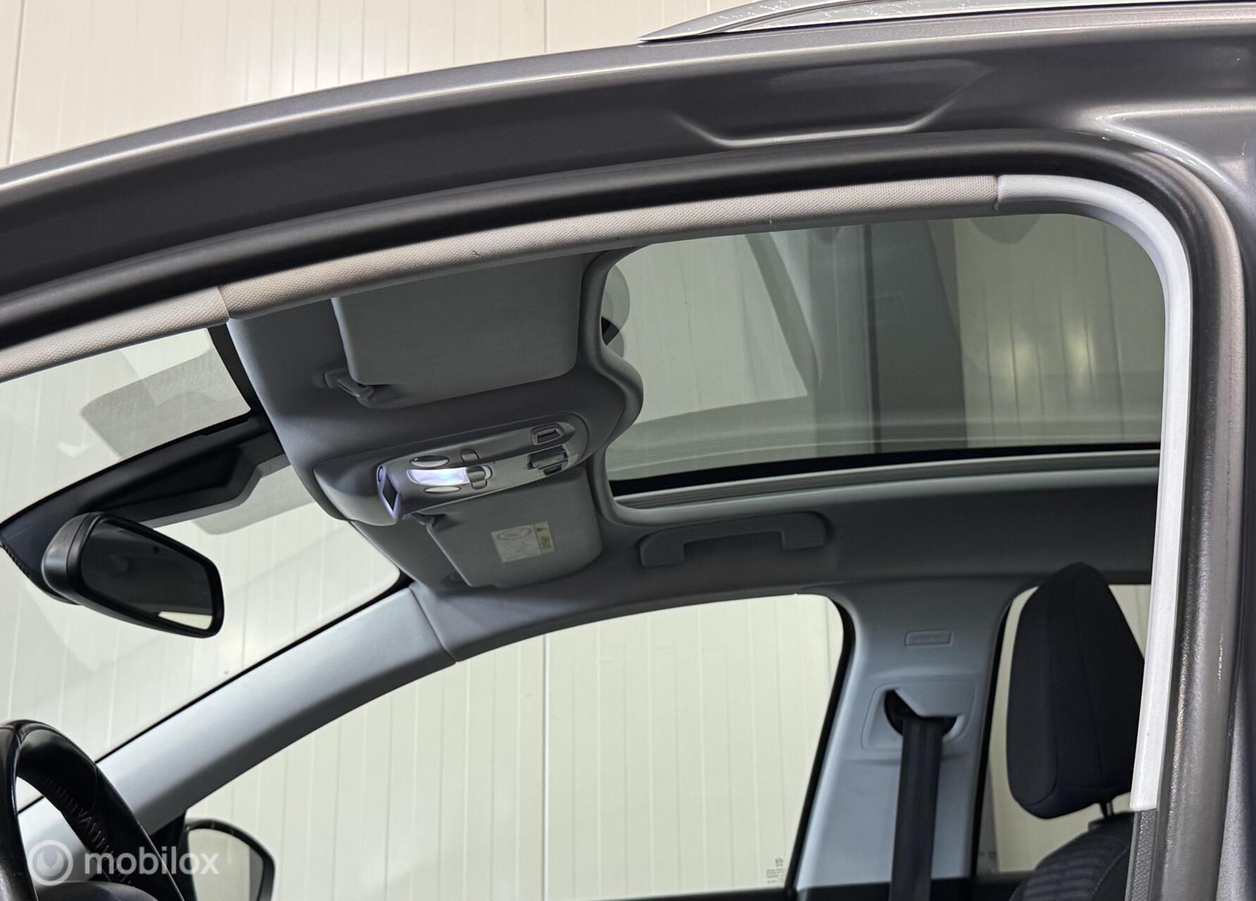 Foto van Peugeot 308 SW